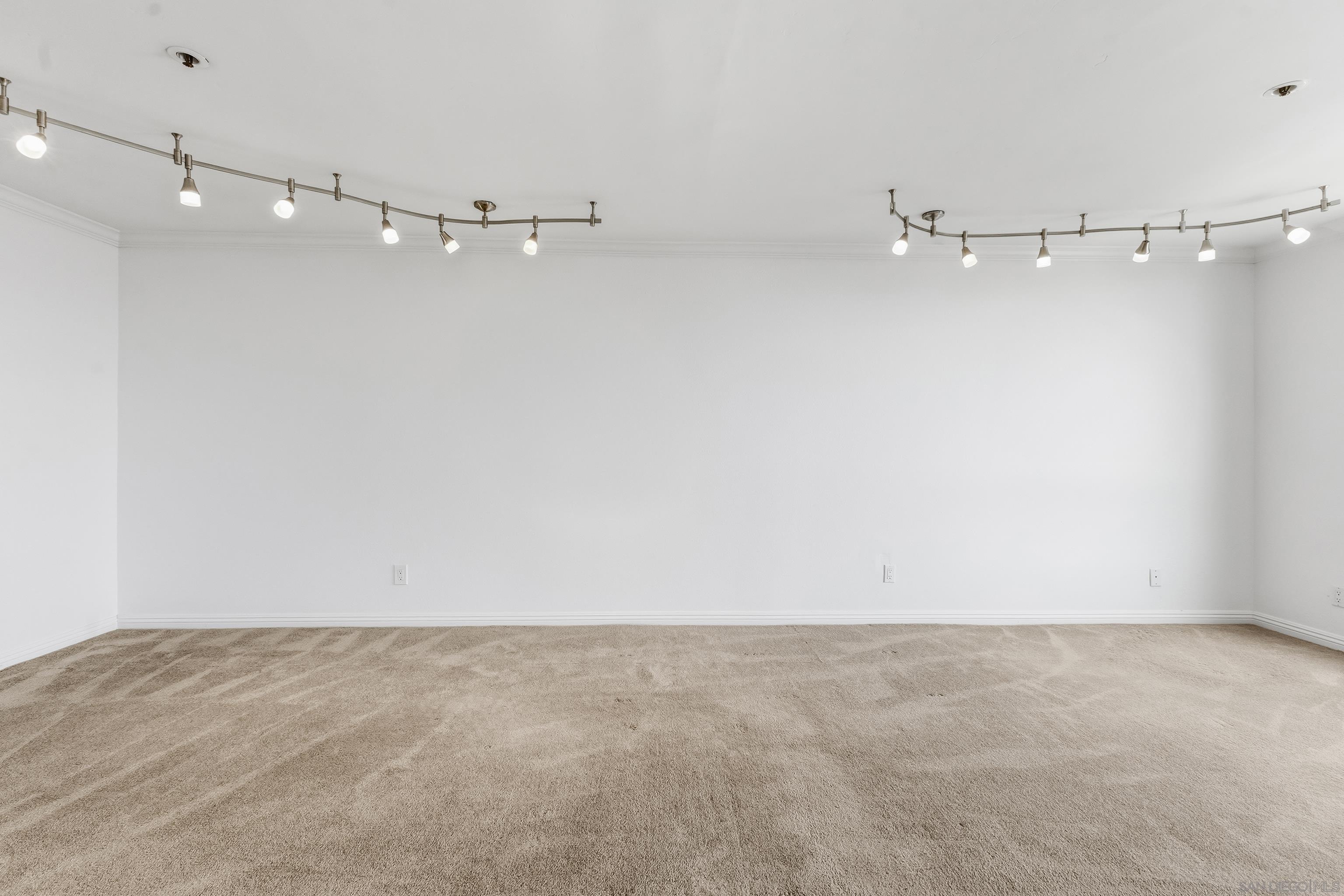 Detail Gallery Image 3 of 31 For 3939  Illinois St  4d,  San Diego,  CA 92104 - 2 Beds | 2 Baths