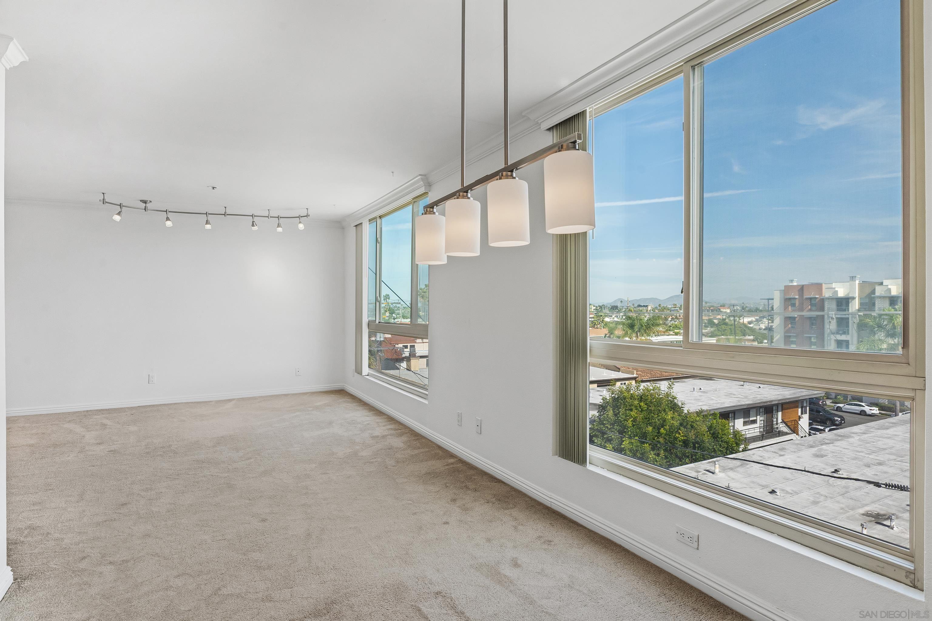 Detail Gallery Image 5 of 31 For 3939  Illinois St  4d,  San Diego,  CA 92104 - 2 Beds | 2 Baths