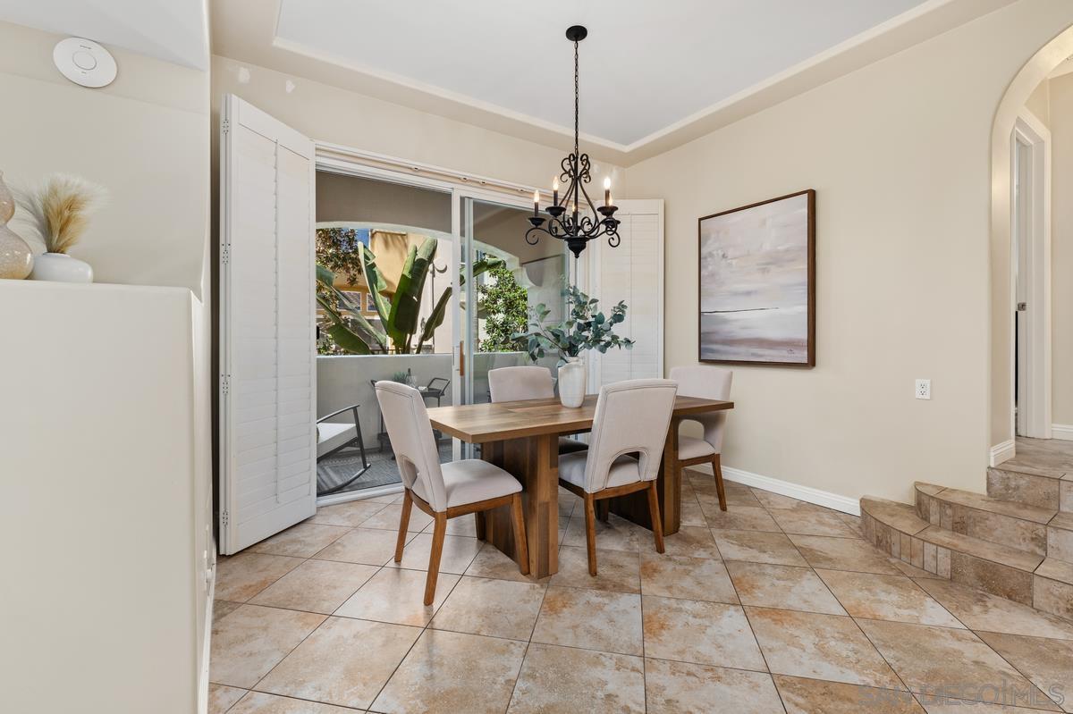 Detail Gallery Image 11 of 34 For 2760  Farragut  #109,  San Diego,  CA 92106 - 3 Beds | 3/1 Baths