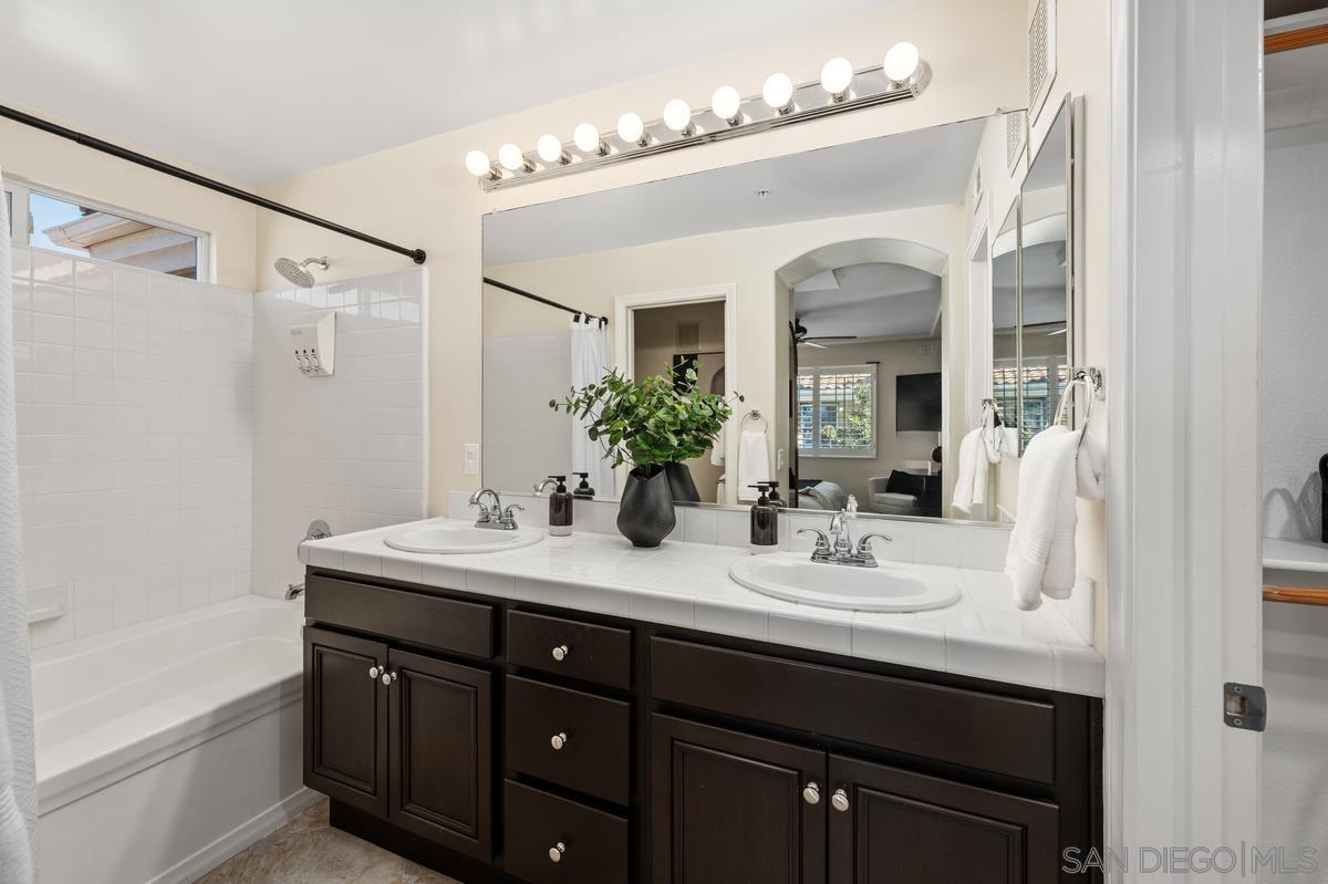 Detail Gallery Image 21 of 34 For 2760  Farragut  #109,  San Diego,  CA 92106 - 3 Beds | 3/1 Baths