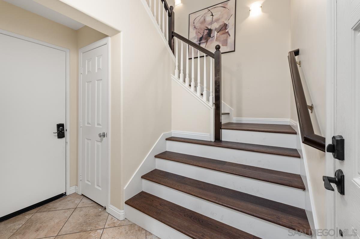 Detail Gallery Image 25 of 34 For 2760  Farragut  #109,  San Diego,  CA 92106 - 3 Beds | 3/1 Baths