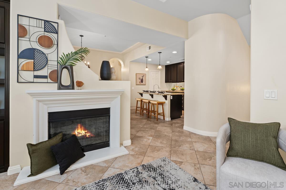 Detail Gallery Image 5 of 34 For 2760  Farragut  #109,  San Diego,  CA 92106 - 3 Beds | 3/1 Baths