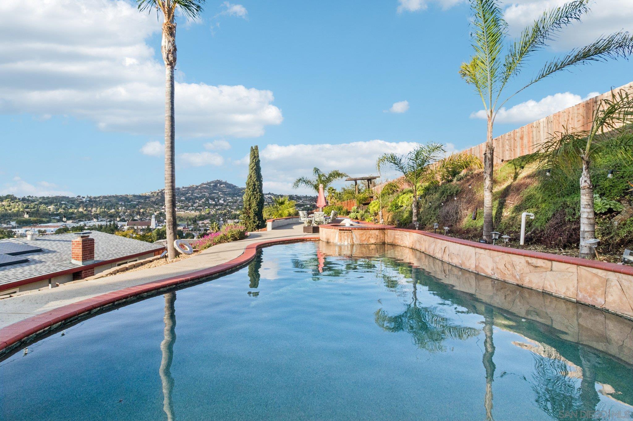 Front Image Thumbnail for SD260004068