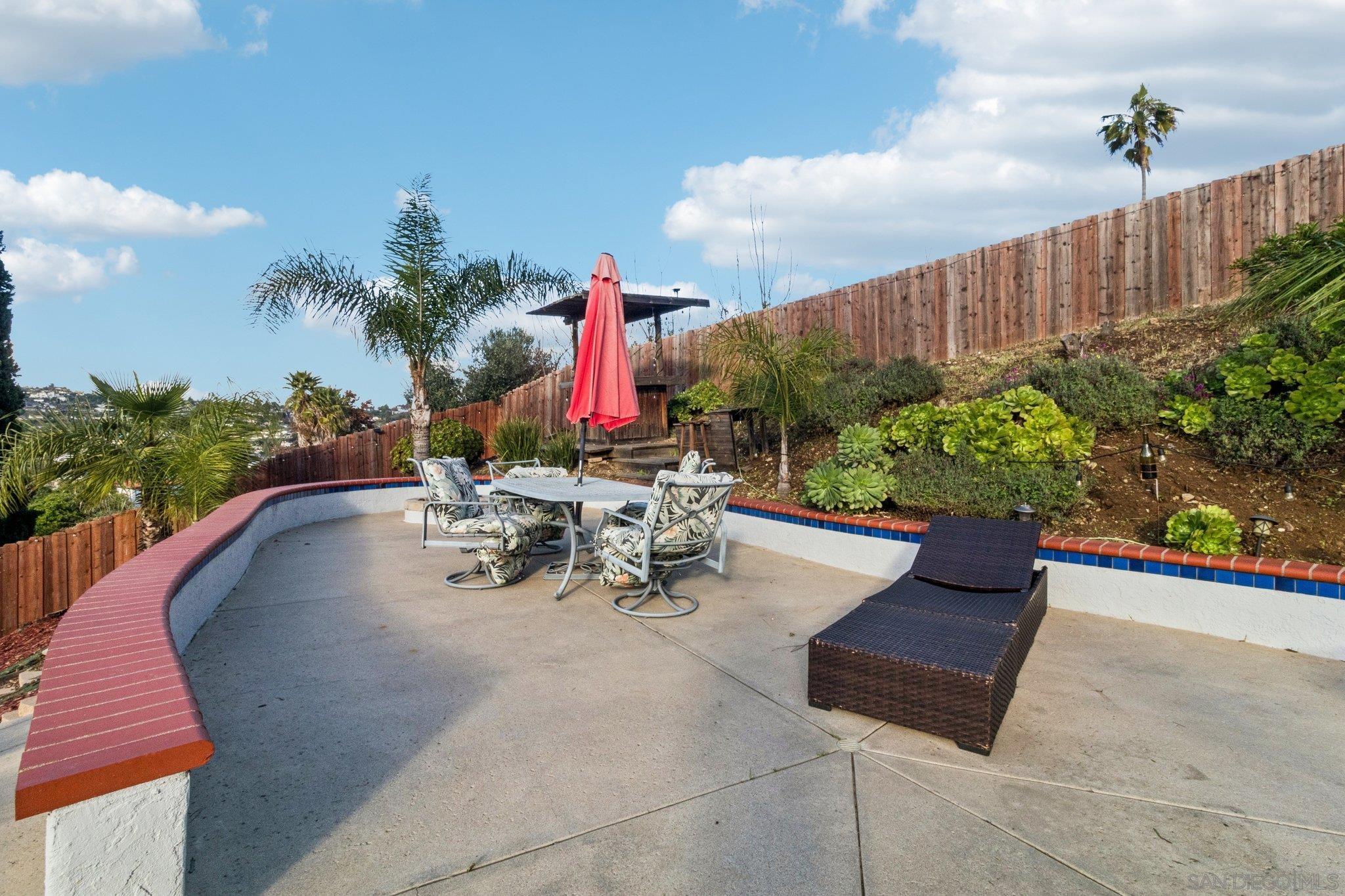 Detail Gallery Image 3 of 32 For 3365 S Bonita St, Spring Valley,  CA 91977 - 3 Beds | 2 Baths