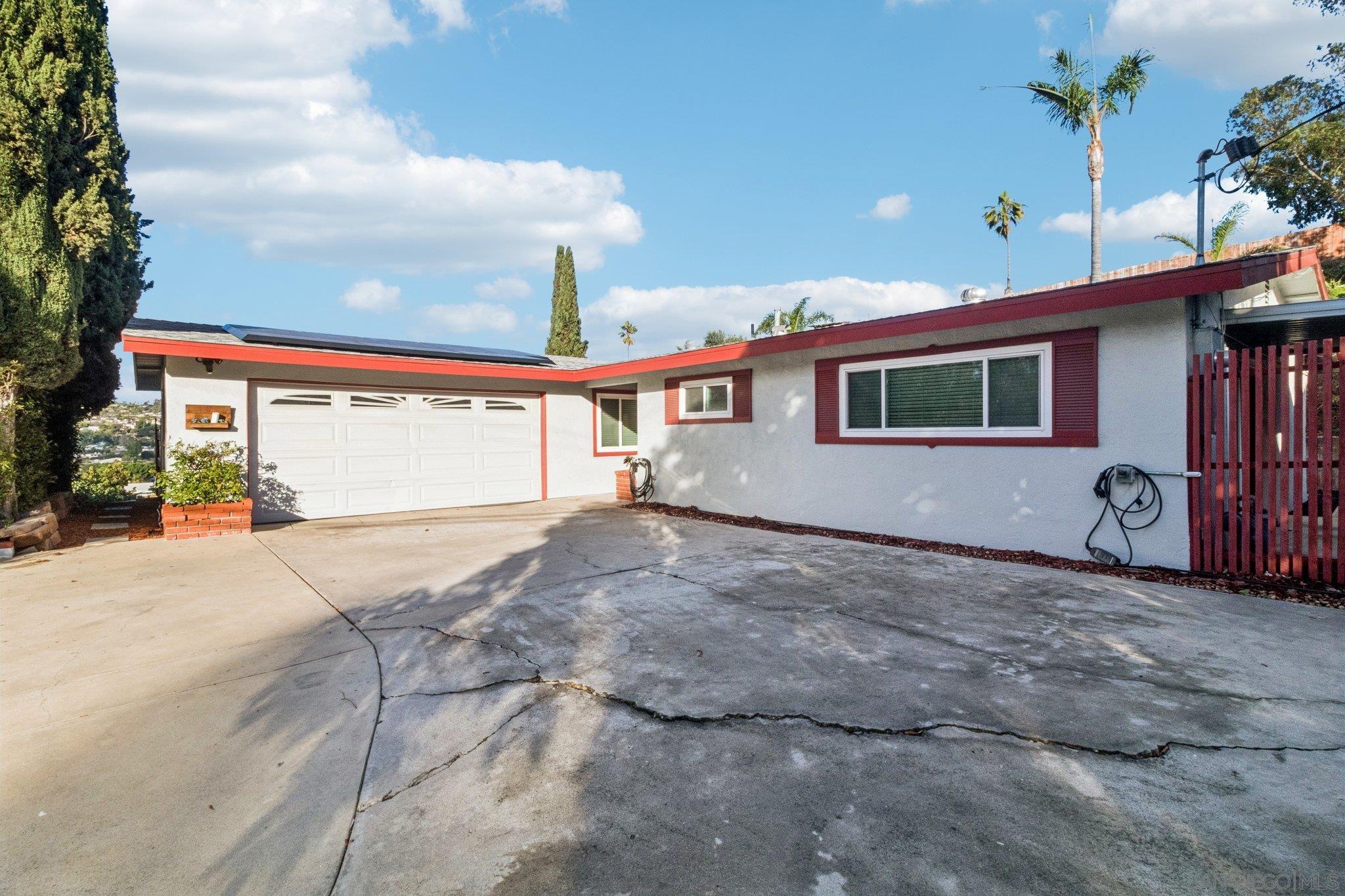 Detail Gallery Image 8 of 32 For 3365 S Bonita St, Spring Valley,  CA 91977 - 3 Beds | 2 Baths