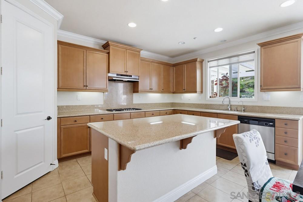 Detail Gallery Image 13 of 38 For 7730  Britt Pl, Santee,  CA 92071 - 5 Beds | 3 Baths