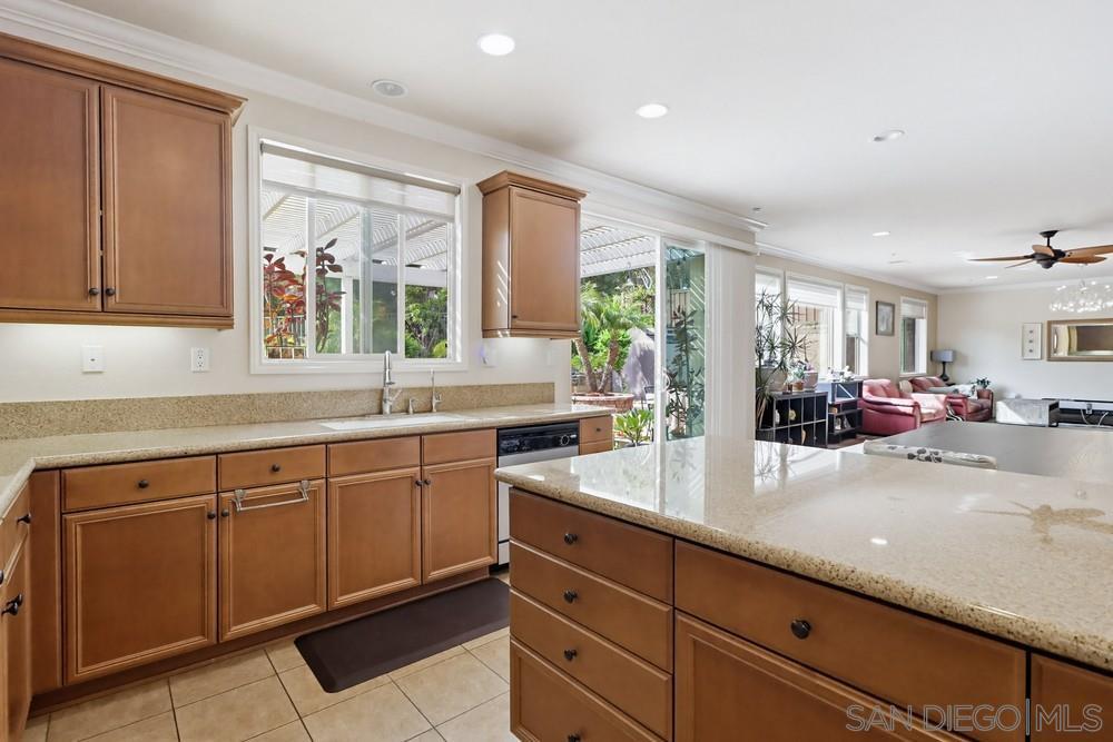 Detail Gallery Image 15 of 38 For 7730  Britt Pl, Santee,  CA 92071 - 5 Beds | 3 Baths