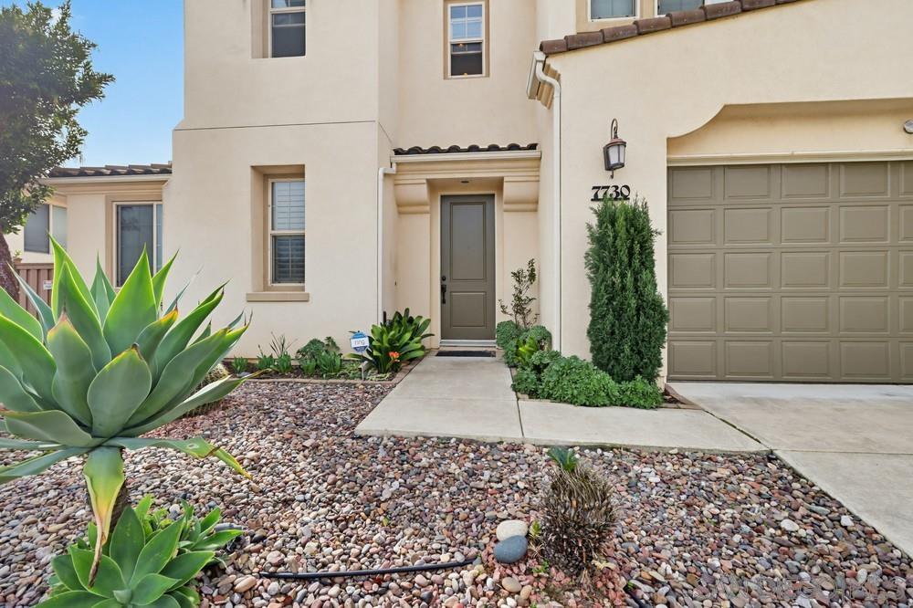 Detail Gallery Image 4 of 38 For 7730  Britt Pl, Santee,  CA 92071 - 5 Beds | 3 Baths