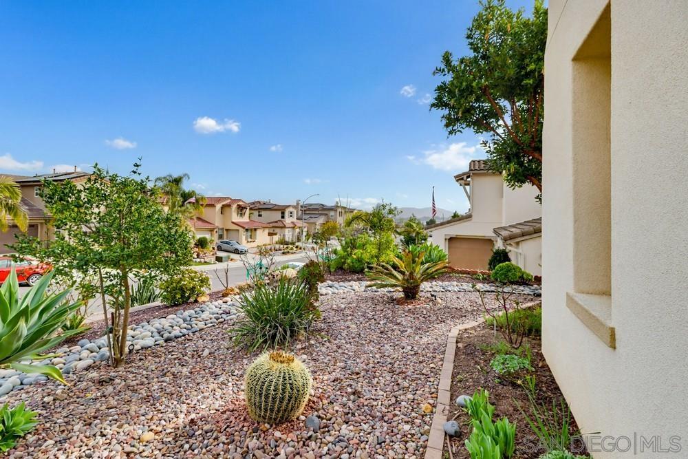 Detail Gallery Image 5 of 38 For 7730  Britt Pl, Santee,  CA 92071 - 5 Beds | 3 Baths