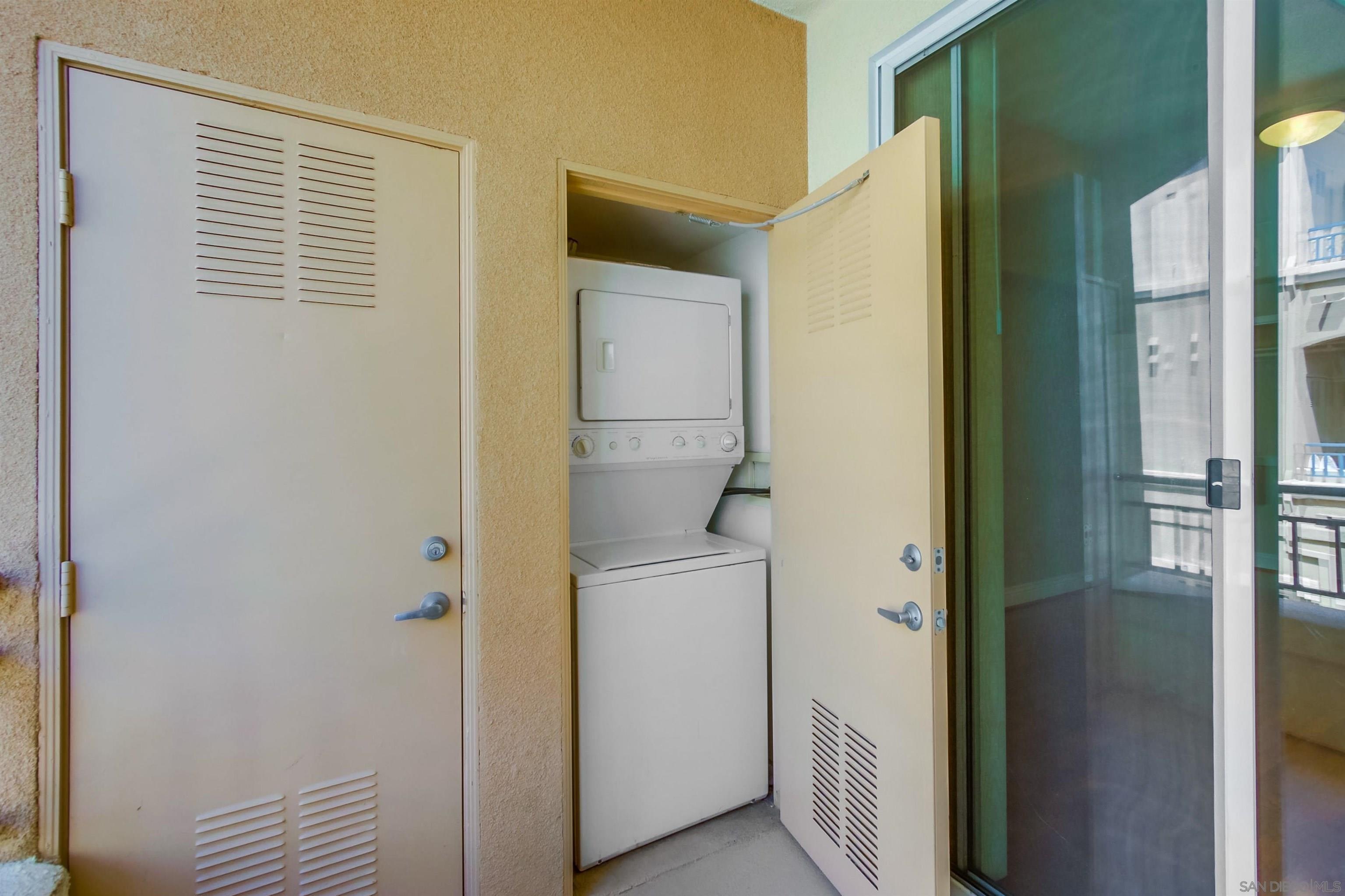 Detail Gallery Image 10 of 19 For 12368  Carmel Country Rd  304, San Diego,  CA 92130 - 1 Beds | 1 Baths