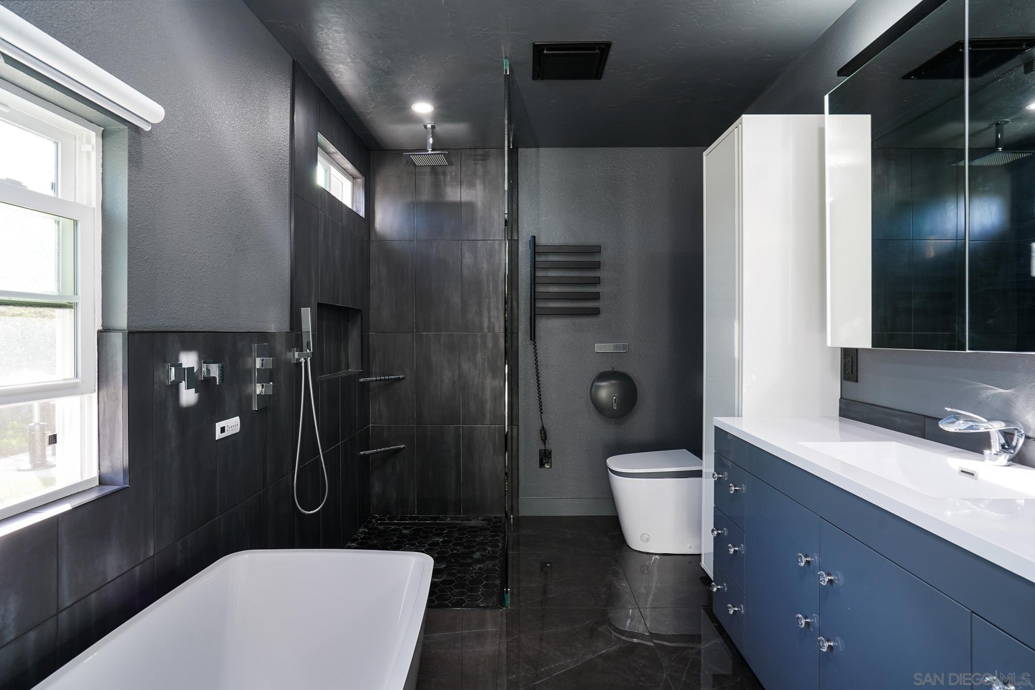 Detail Gallery Image 20 of 37 For 1517  Shields Ave, Encinitas,  CA 92024 - 4 Beds | 2 Baths