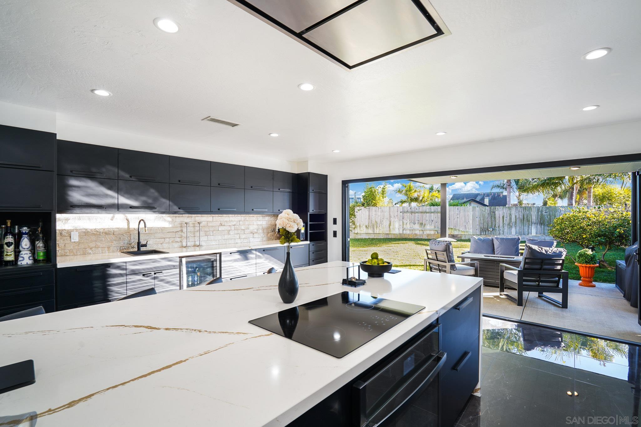 Detail Gallery Image 8 of 37 For 1517  Shields Ave, Encinitas,  CA 92024 - 4 Beds | 2 Baths