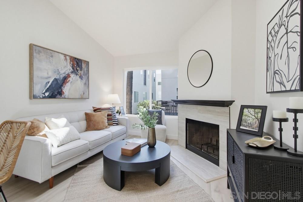 Detail Gallery Image 2 of 34 For 2909  Keats St  #11,  San Diego,  CA 92106 - 2 Beds | 2 Baths