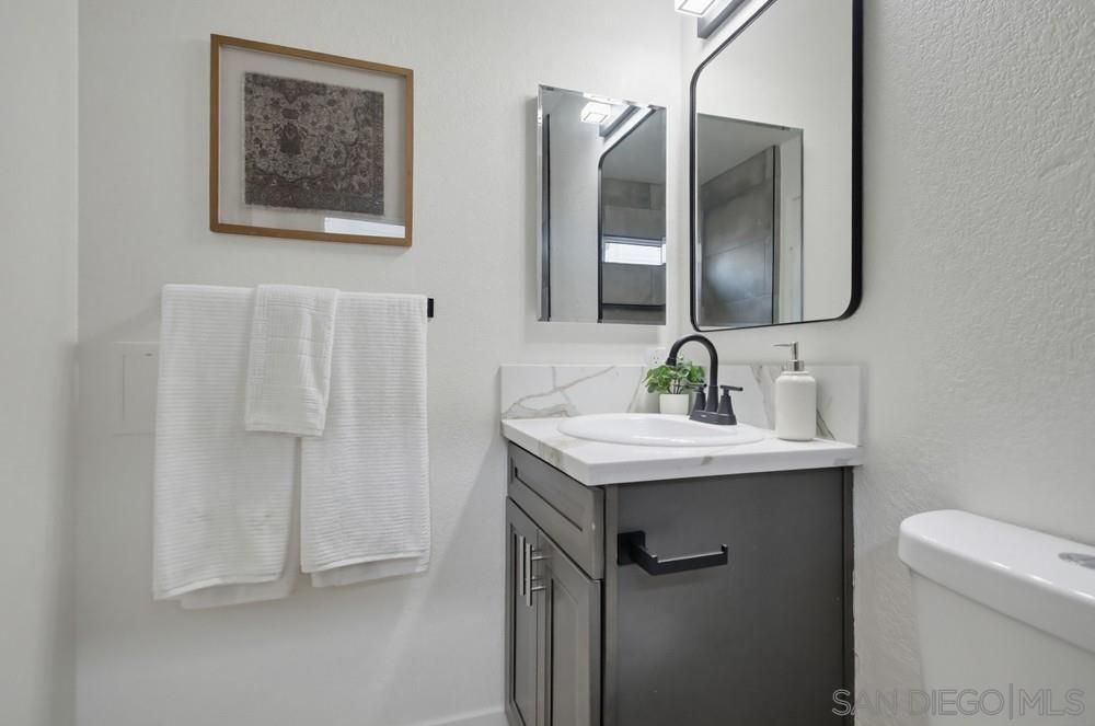 Detail Gallery Image 20 of 34 For 2909  Keats St  #11,  San Diego,  CA 92106 - 2 Beds | 2 Baths
