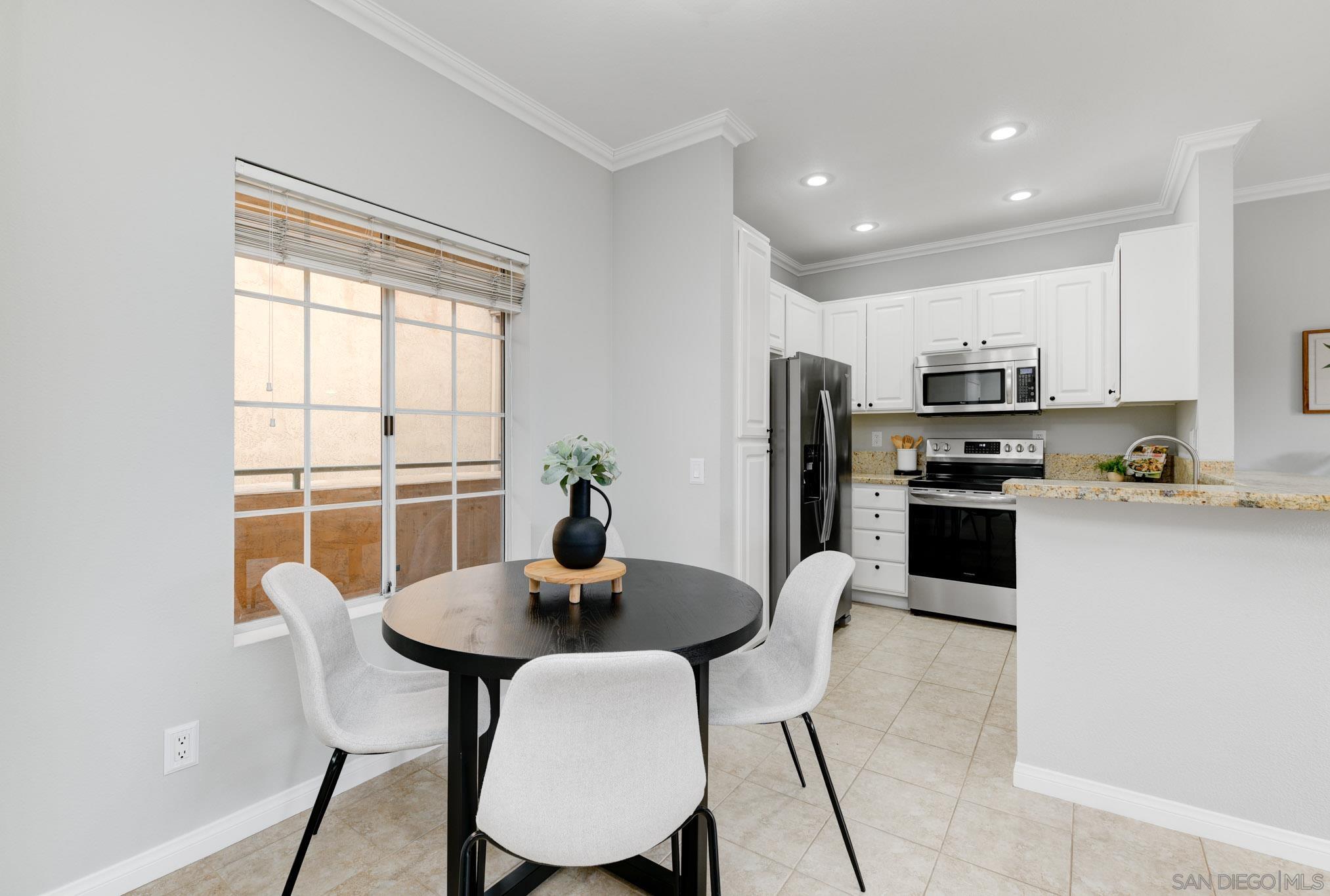 Detail Gallery Image 12 of 33 For 2050  Camino De La Reina  #306,  San Diego,  CA 92108 - 1 Beds | 1 Baths