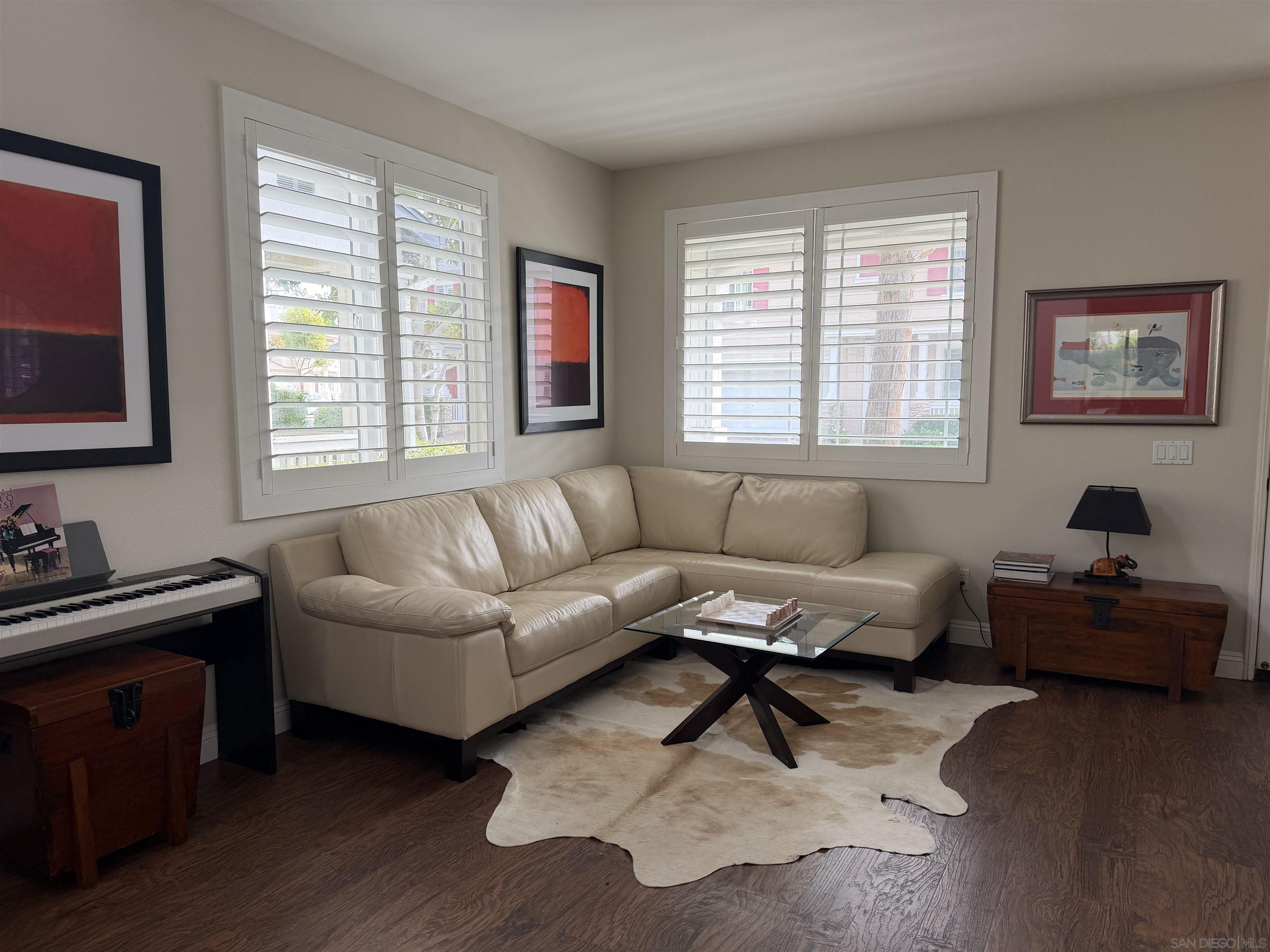 Detail Gallery Image 6 of 29 For 2916 W Canyon Ave, San Diego,  CA 92123 - 5 Beds | 3 Baths