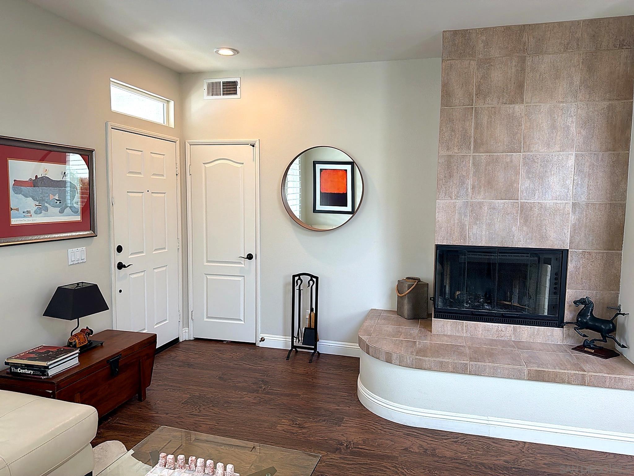 Detail Gallery Image 7 of 29 For 2916 W Canyon Ave, San Diego,  CA 92123 - 5 Beds | 3 Baths