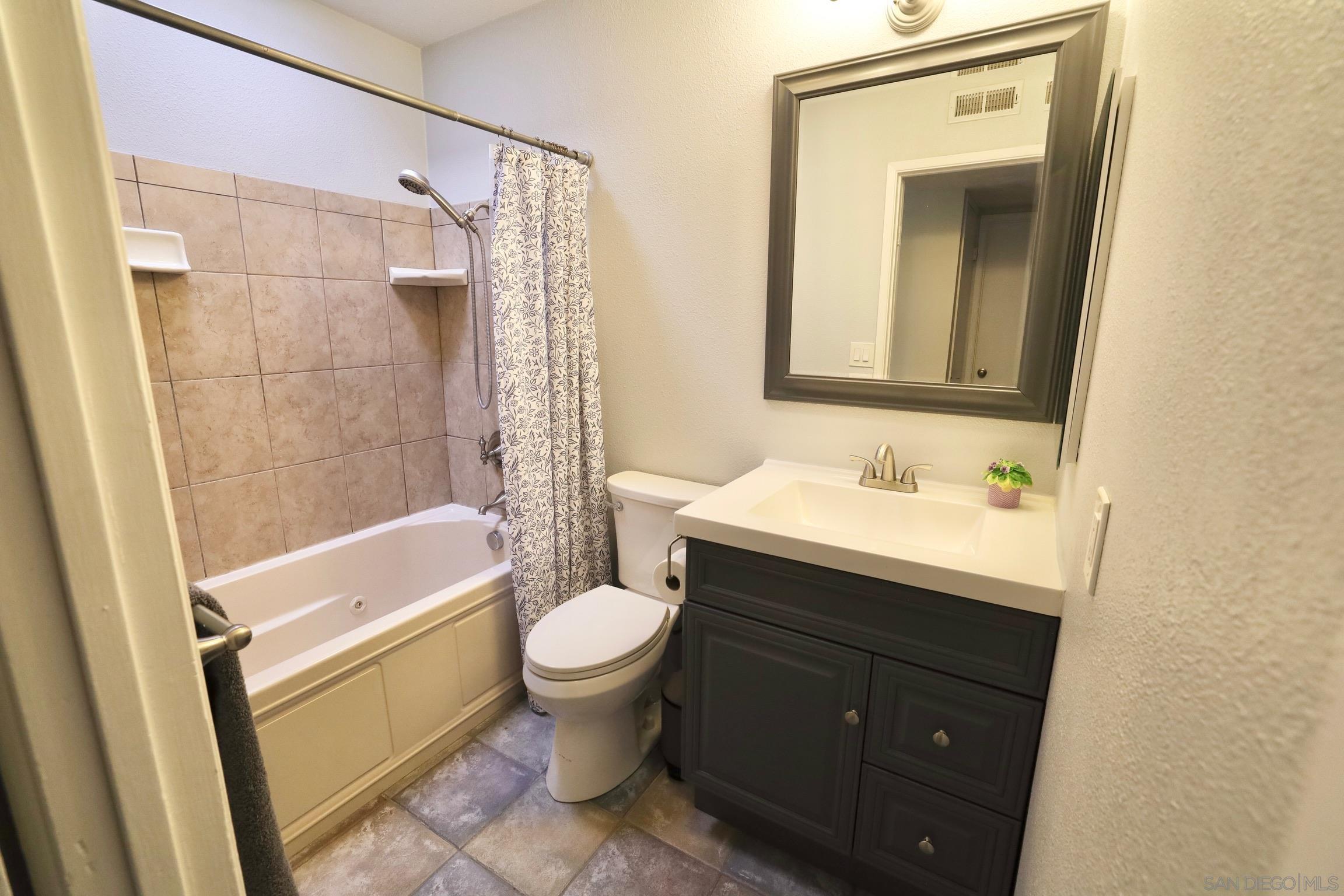 Detail Gallery Image 12 of 13 For 1616  via Ronda, San Marcos,  CA 92069 - 4 Beds | 2 Baths