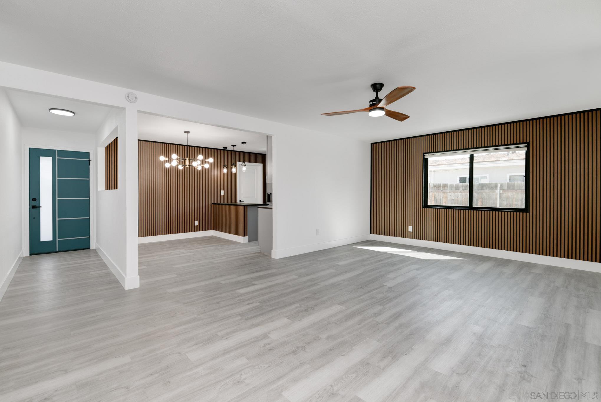 Detail Gallery Image 3 of 25 For 9125  Akard St, Spring Valley,  CA 91977 - 4 Beds | 2 Baths