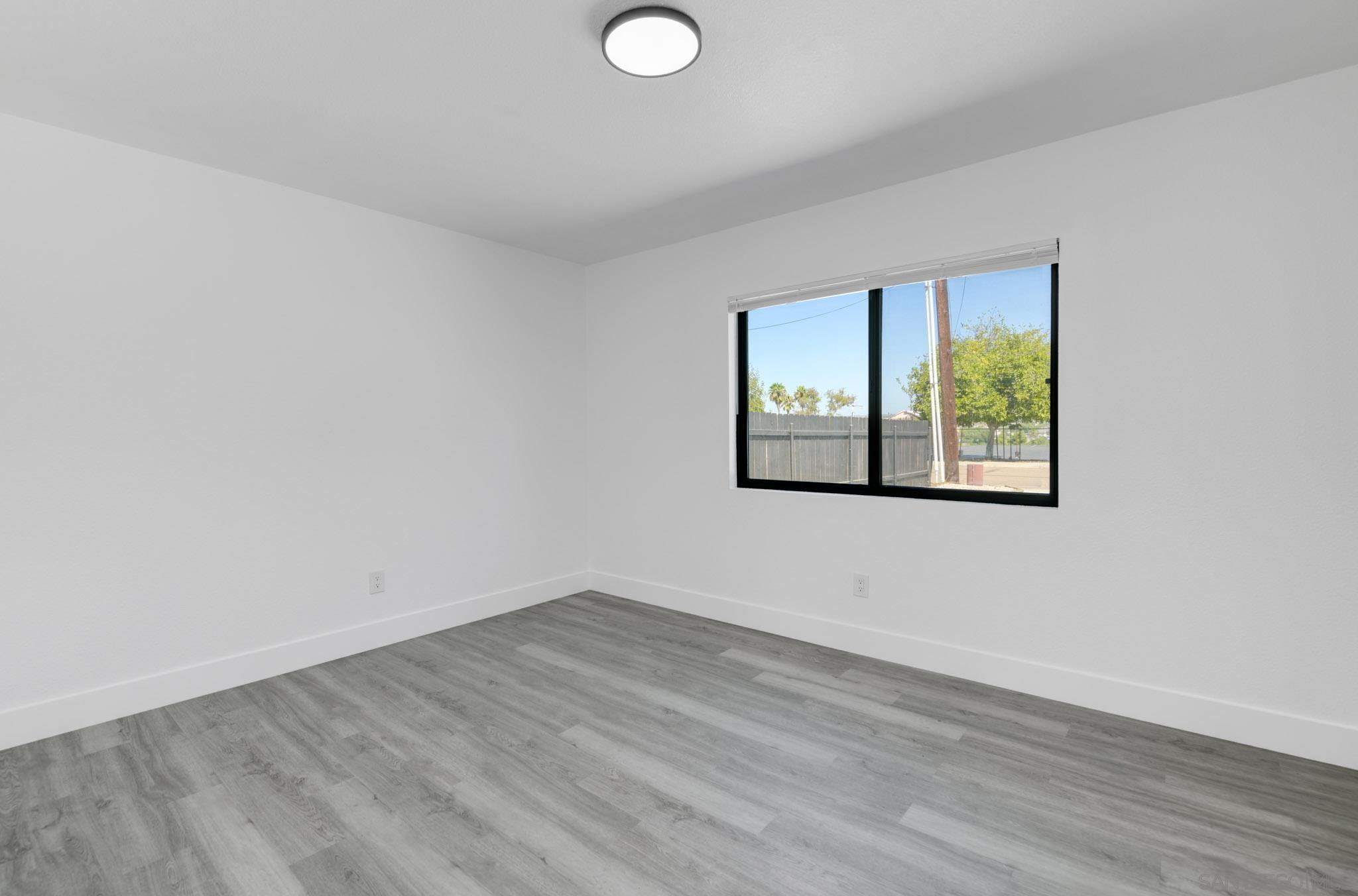 Detail Gallery Image 9 of 25 For 9125  Akard St, Spring Valley,  CA 91977 - 4 Beds | 2 Baths