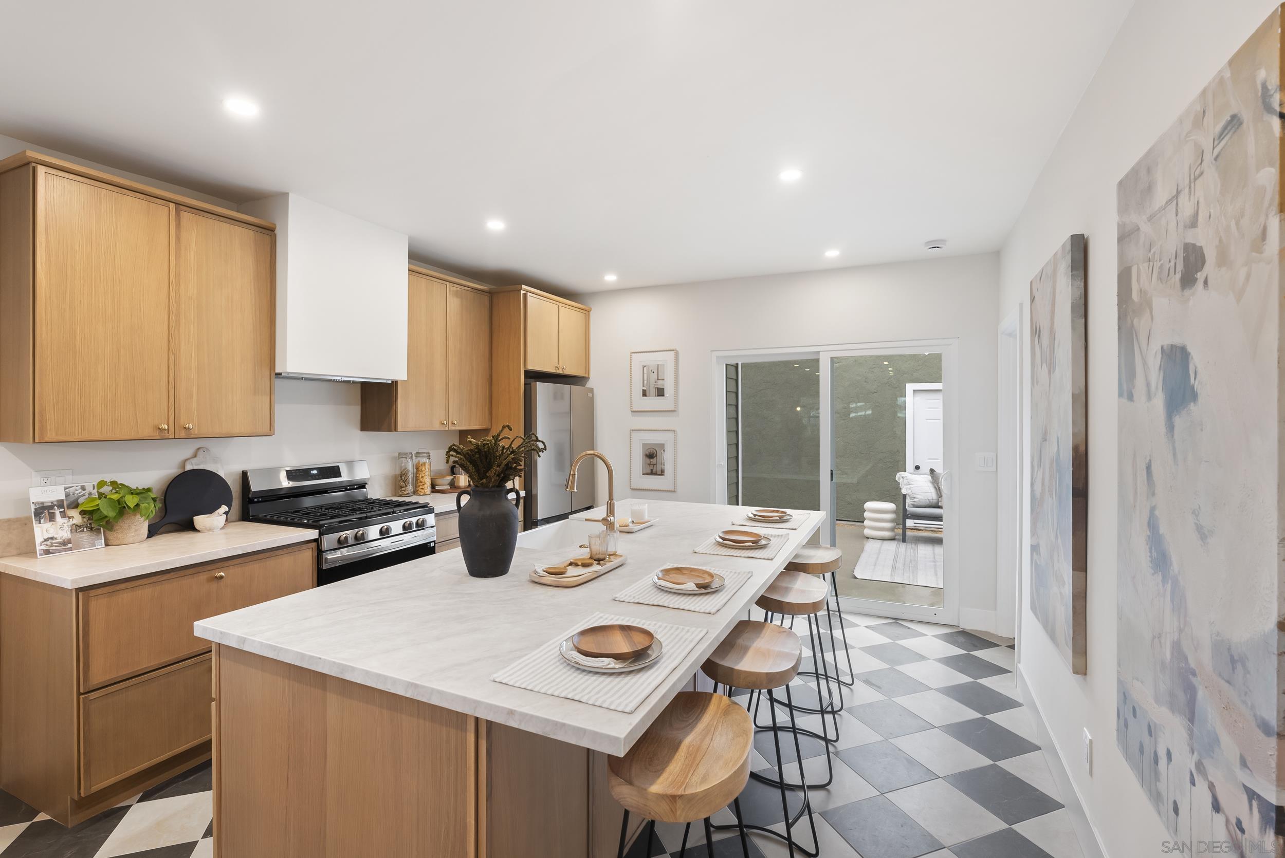 Detail Gallery Image 14 of 27 For 2129  31st St, San Diego,  CA 92104 - 2 Beds | 2 Baths