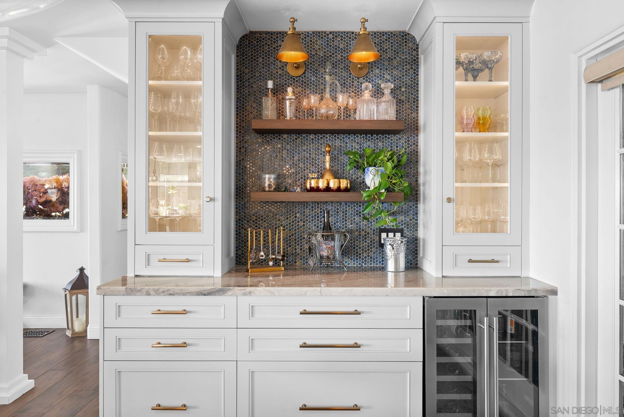 Detail Gallery Image 23 of 69 For 4136  Palisades Road, San Diego,  CA 92116 - 6 Beds | 3/1 Baths