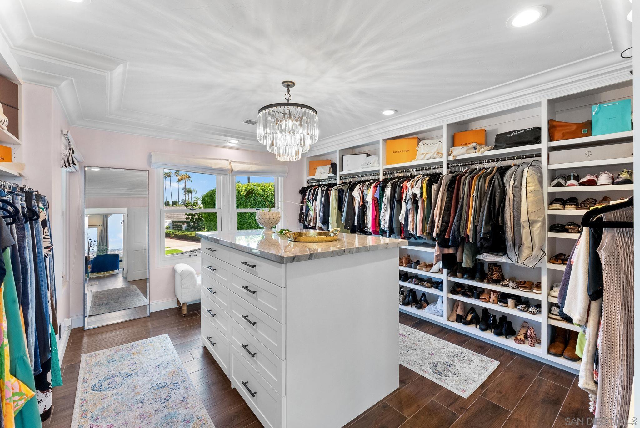 Detail Gallery Image 33 of 69 For 4136  Palisades Road, San Diego,  CA 92116 - 6 Beds | 3/1 Baths