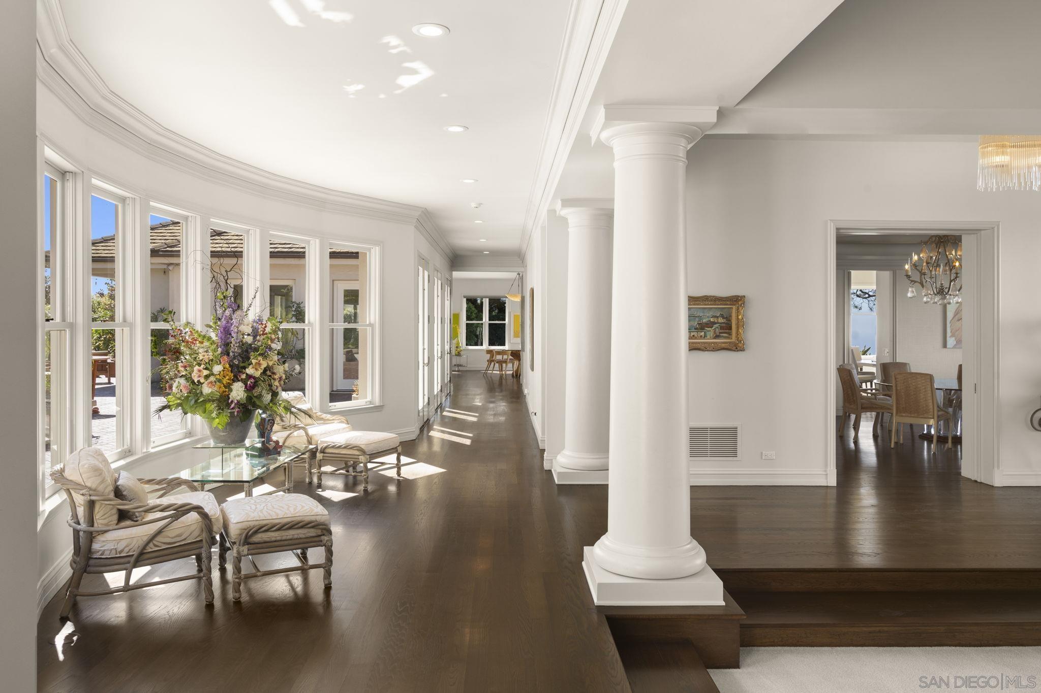 Detail Gallery Image 5 of 26 For 1515  El Camino Del Teatro, La Jolla,  CA 92037 - 7 Beds | 5/2 Baths