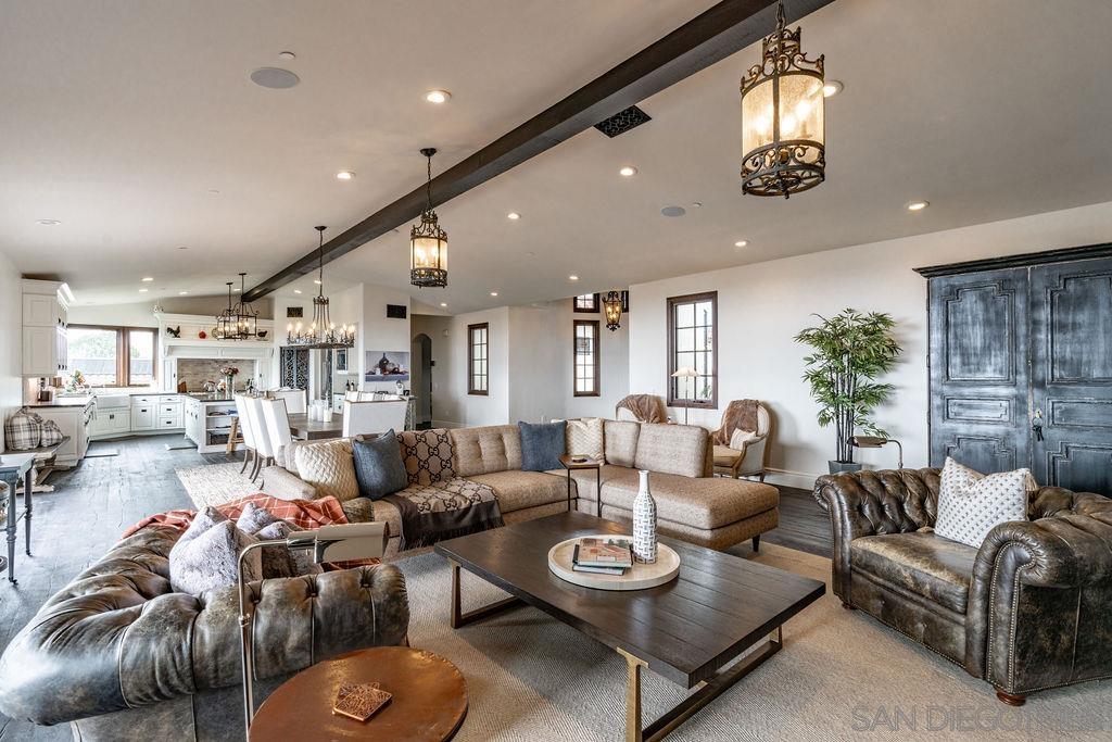 Detail Gallery Image 11 of 29 For 604  Camino De Orchidia, Encinitas,  CA 92024 - 4 Beds | 3/1 Baths