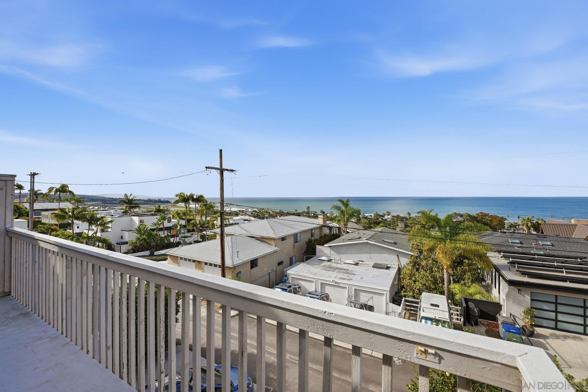 Detail Gallery Image 18 of 32 For 2280  Cambridge Ave, Cardiff By The Sea,  CA 92007 - 3 Beds | 2/1 Baths