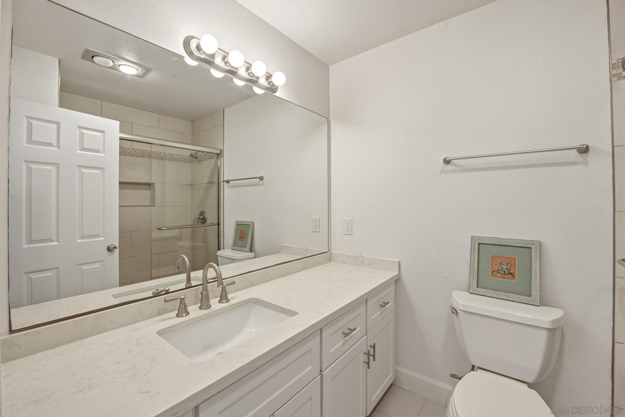 Detail Gallery Image 19 of 32 For 2280  Cambridge Ave, Cardiff By The Sea,  CA 92007 - 3 Beds | 2/1 Baths