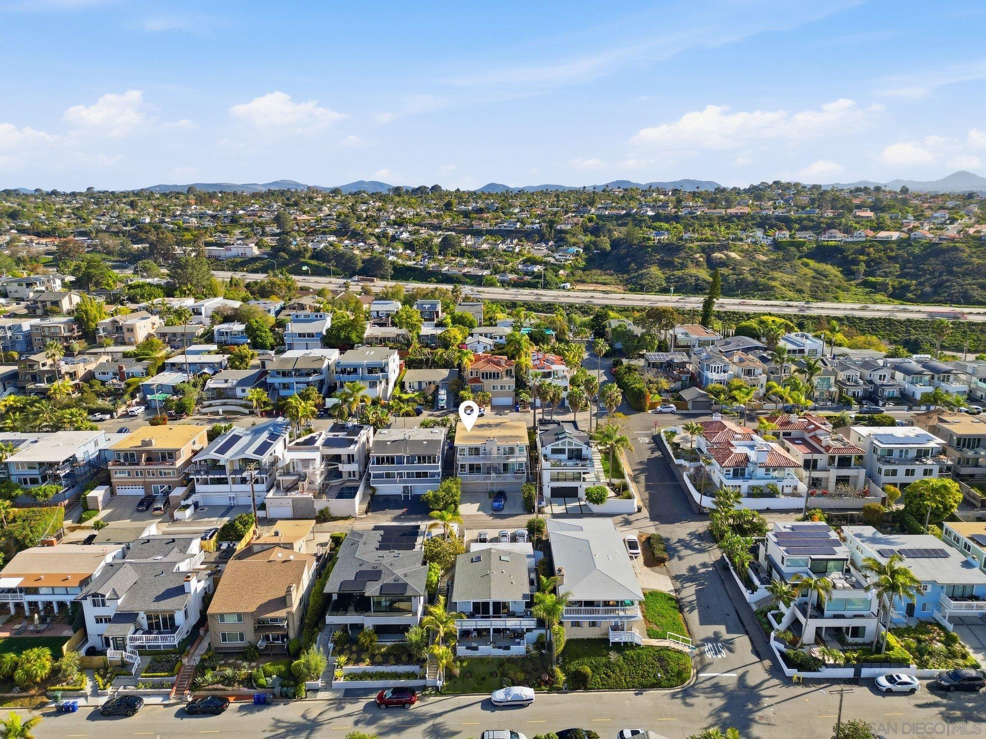 Detail Gallery Image 26 of 32 For 2280  Cambridge Ave, Cardiff By The Sea,  CA 92007 - 3 Beds | 2/1 Baths