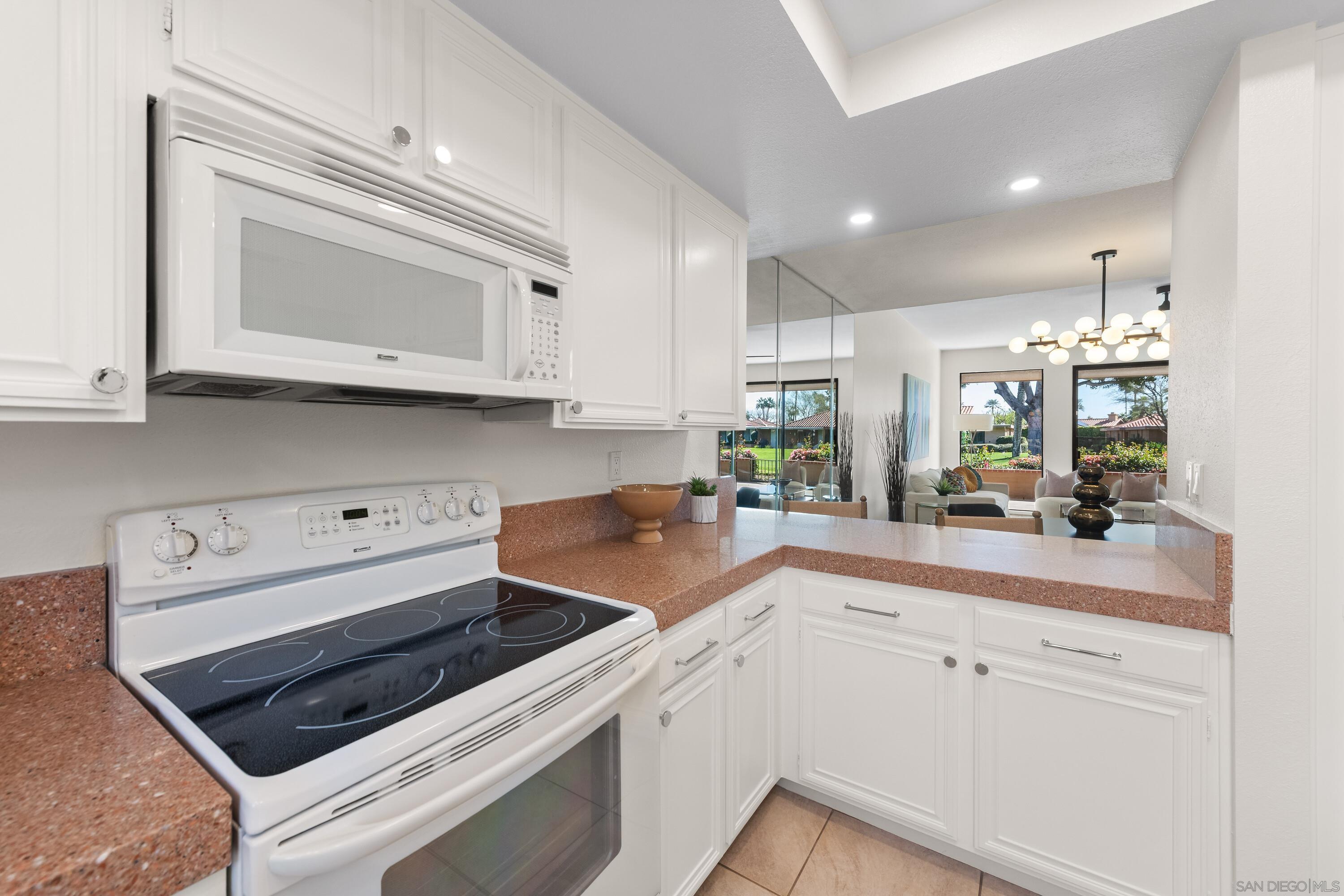 Detail Gallery Image 15 of 49 For 19  Granada Dr, Rancho Mirage,  CA 92270 - 2 Beds | 2 Baths