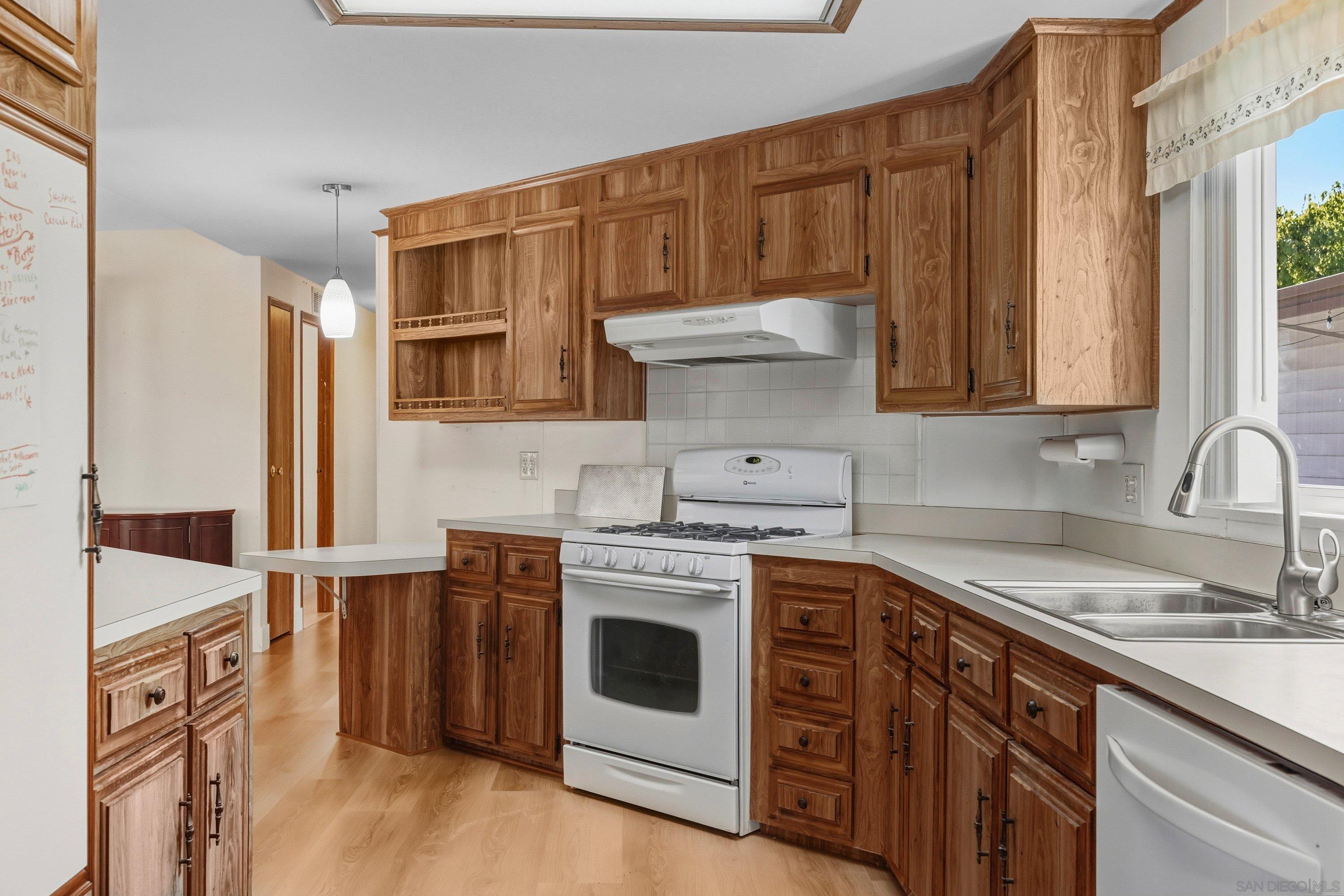 Detail Gallery Image 11 of 29 For 3340  Del Sol Blvd  Spc 216,  San Diego,  CA 92154 - 2 Beds | 2 Baths