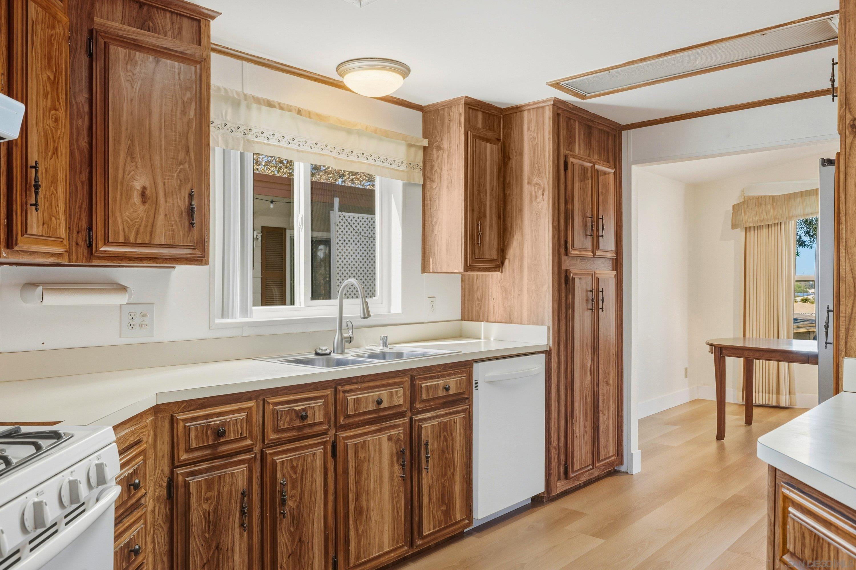 Detail Gallery Image 10 of 29 For 3340  Del Sol Blvd  Spc 216,  San Diego,  CA 92154 - 2 Beds | 2 Baths