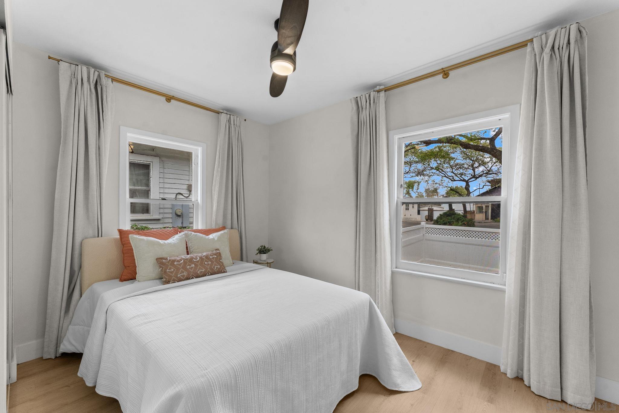 Detail Gallery Image 11 of 25 For 1634  Fern Street, San Diego,  CA 92102 - 2 Beds | 2 Baths