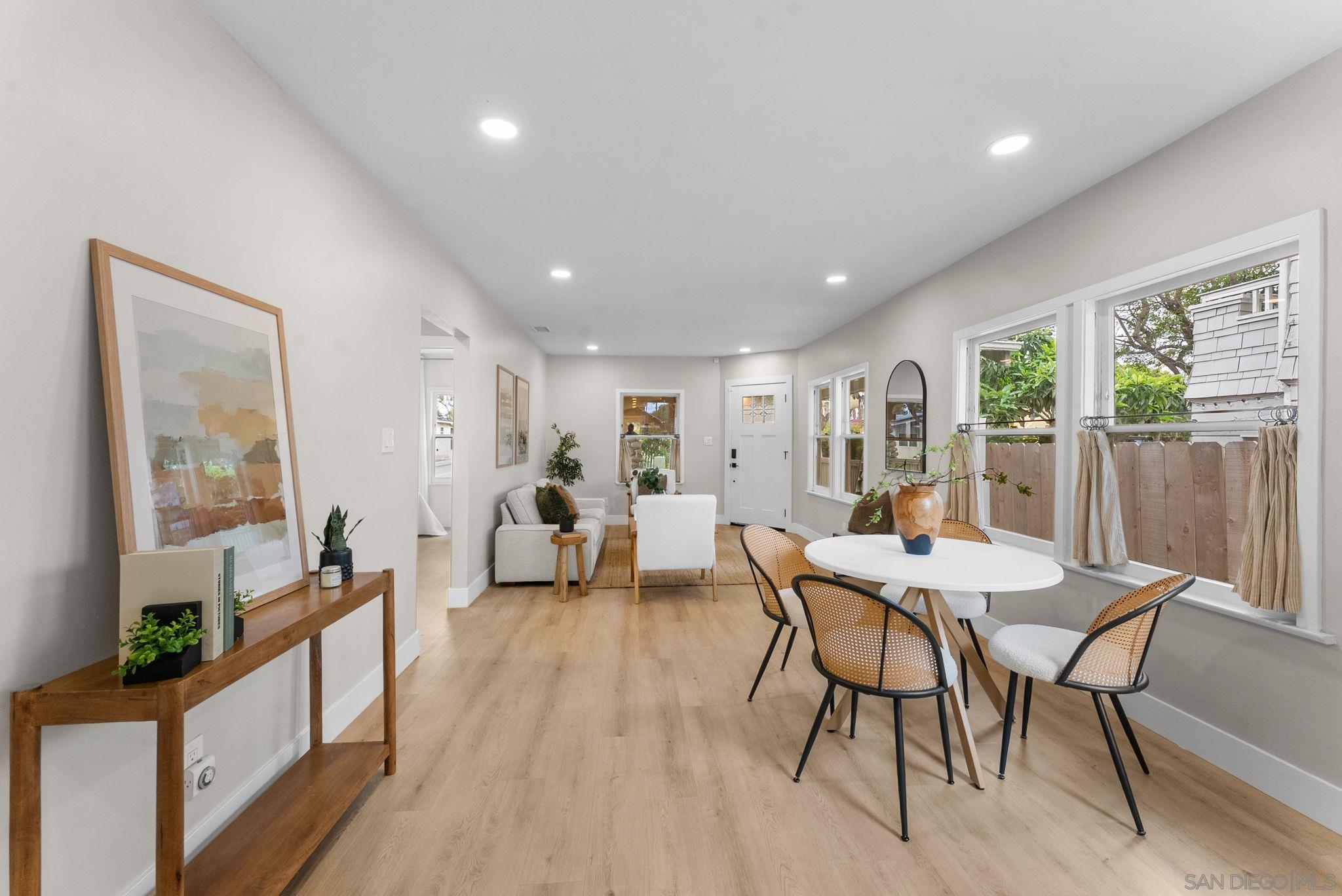 Detail Gallery Image 5 of 25 For 1634  Fern Street, San Diego,  CA 92102 - 2 Beds | 2 Baths