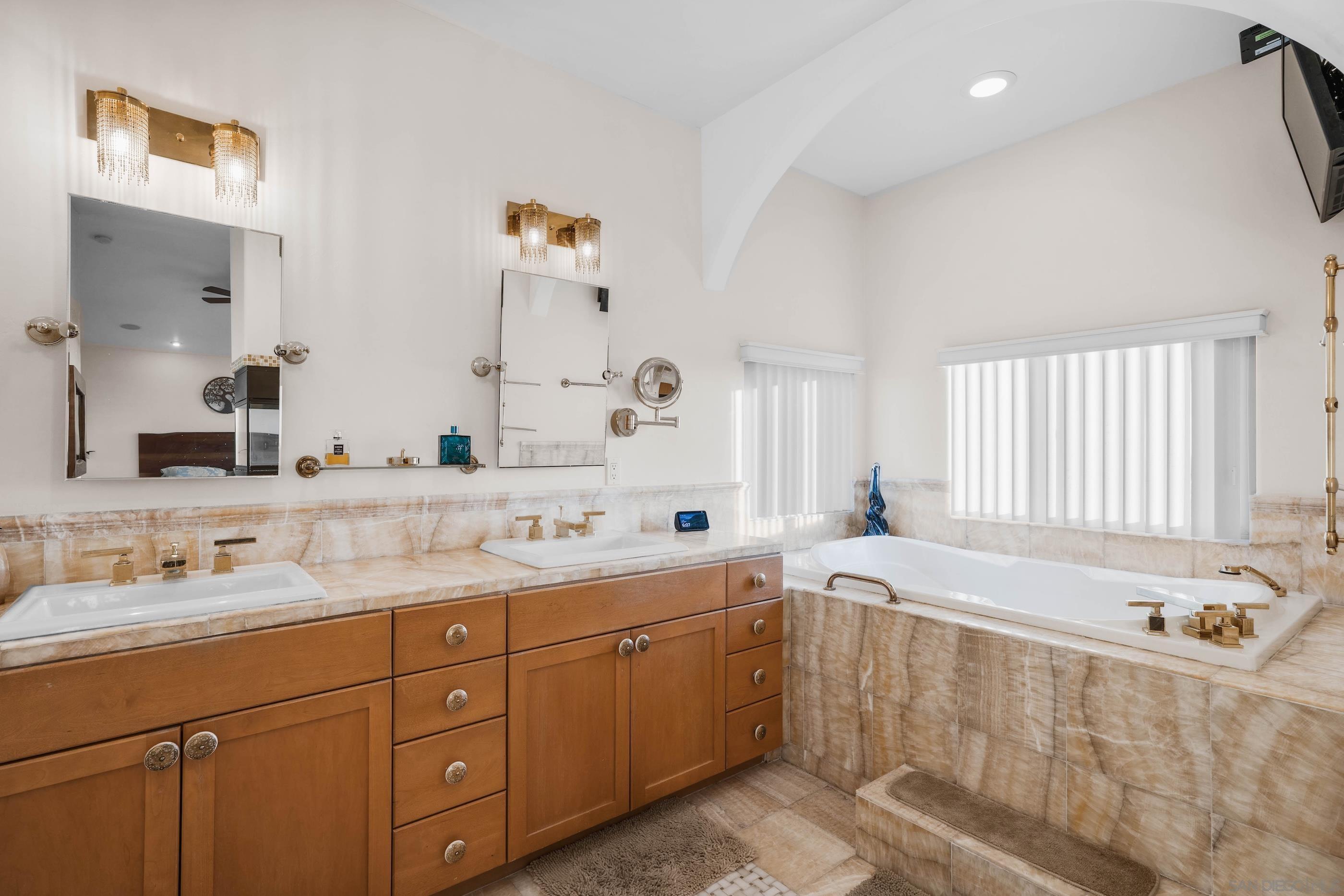 Detail Gallery Image 26 of 49 For 3812  Costa Bella Way, La Mesa,  CA 91941 - 3 Beds | 2/1 Baths