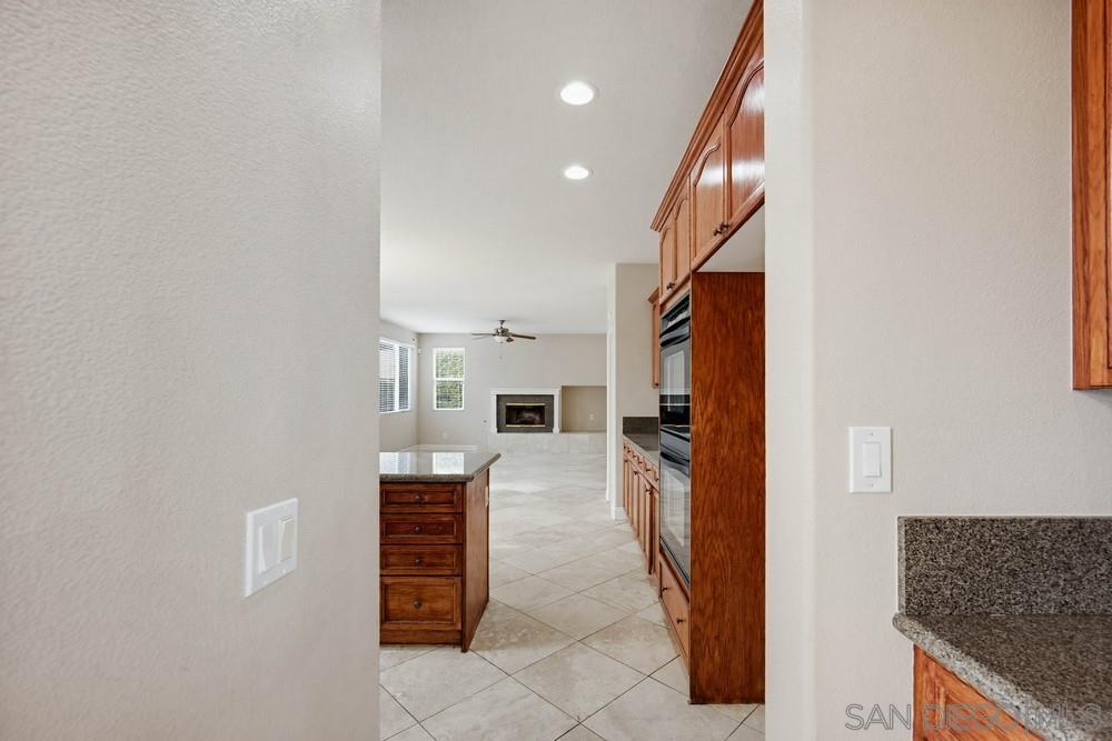 Detail Gallery Image 12 of 43 For 23531  Hobart Ct, Murrieta,  CA 92562 - 6 Beds | 3 Baths