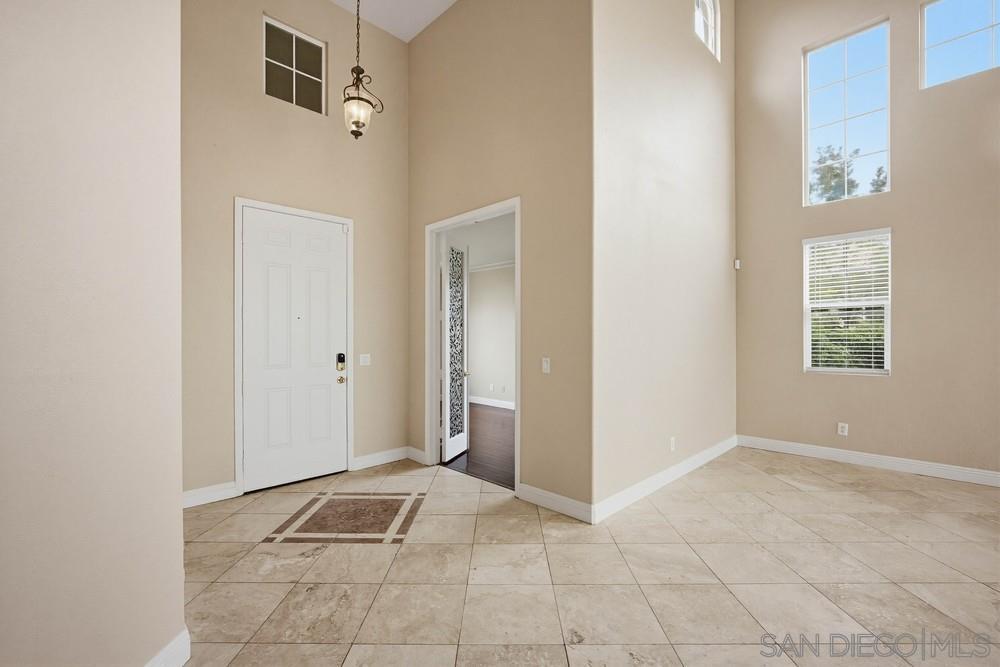 Detail Gallery Image 6 of 43 For 23531  Hobart Ct, Murrieta,  CA 92562 - 6 Beds | 3 Baths