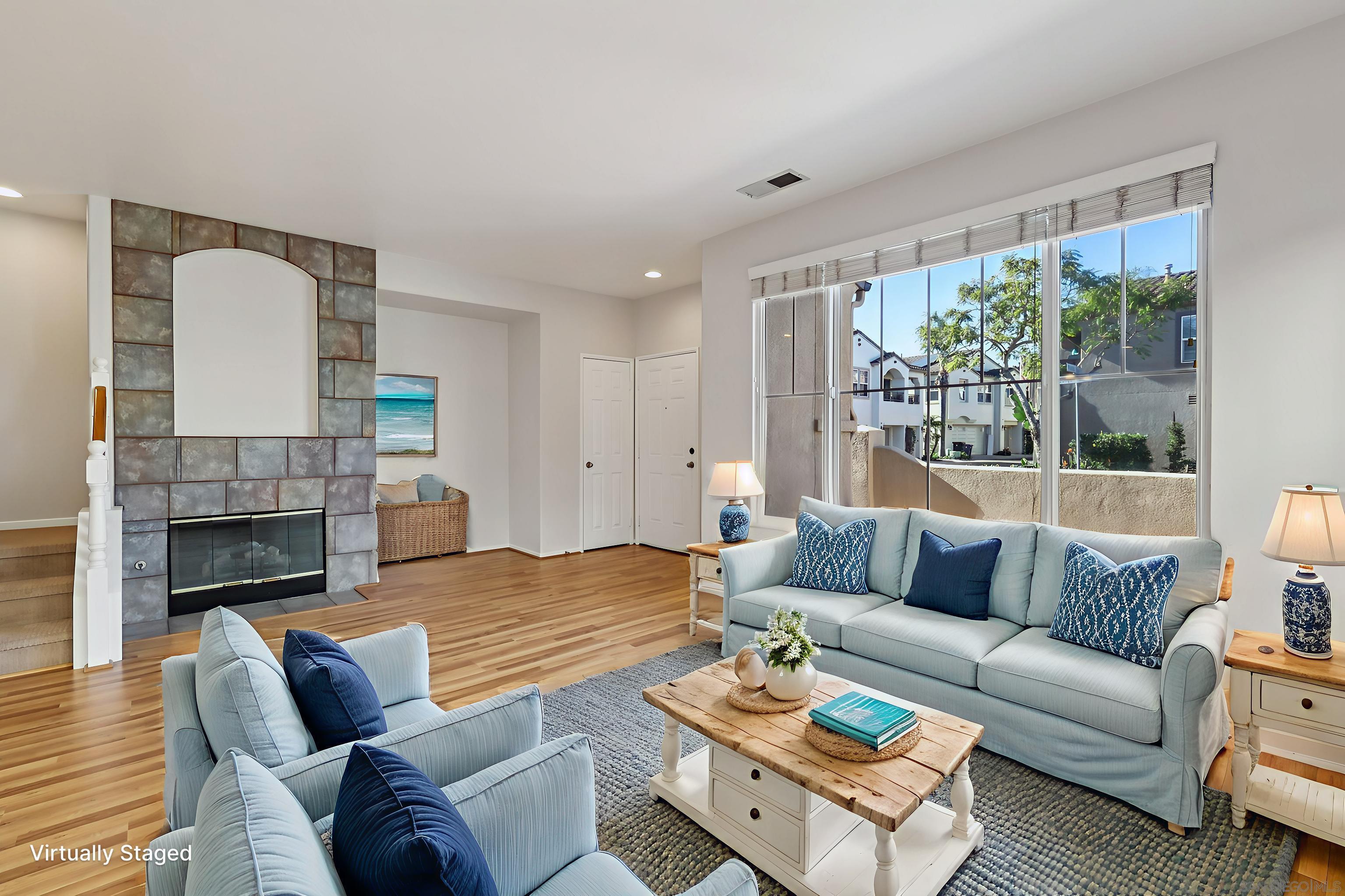 Detail Gallery Image 12 of 45 For 1279  Gorge Run Way  #3,  Chula Vista,  CA 91913 - 3 Beds | 2/1 Baths