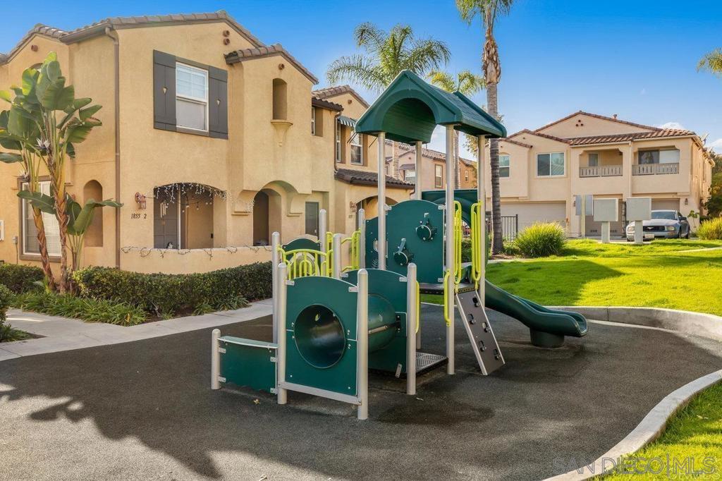 Detail Gallery Image 42 of 45 For 1279  Gorge Run Way  #3,  Chula Vista,  CA 91913 - 3 Beds | 2/1 Baths