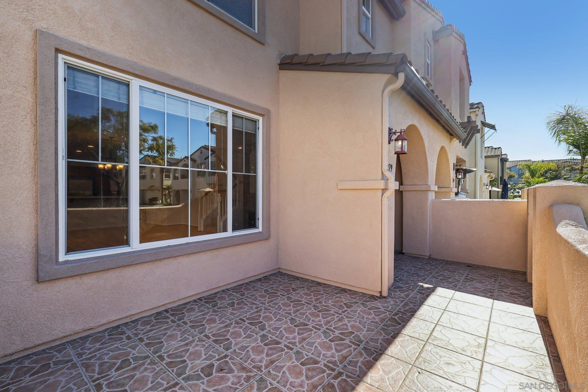 Detail Gallery Image 6 of 45 For 1279  Gorge Run Way  #3,  Chula Vista,  CA 91913 - 3 Beds | 2/1 Baths