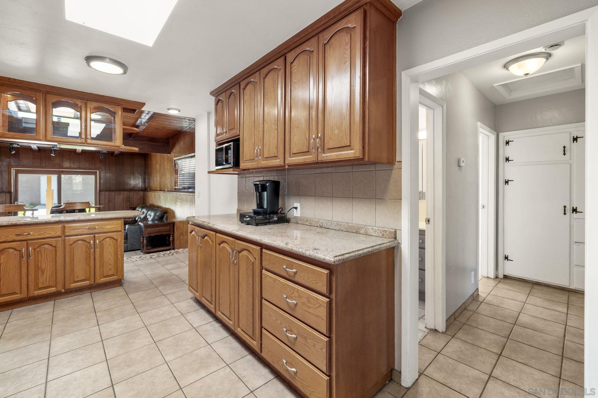 Detail Gallery Image 15 of 45 For 12635  Castle Court Drive, Lakeside,  CA 92040 - 3 Beds | 2 Baths