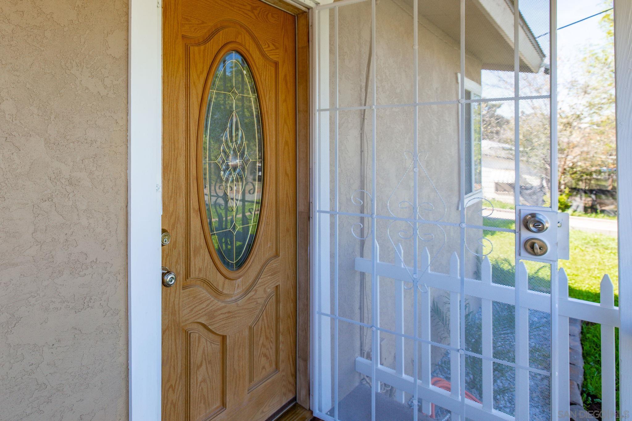 Detail Gallery Image 6 of 45 For 12635  Castle Court Drive, Lakeside,  CA 92040 - 3 Beds | 2 Baths