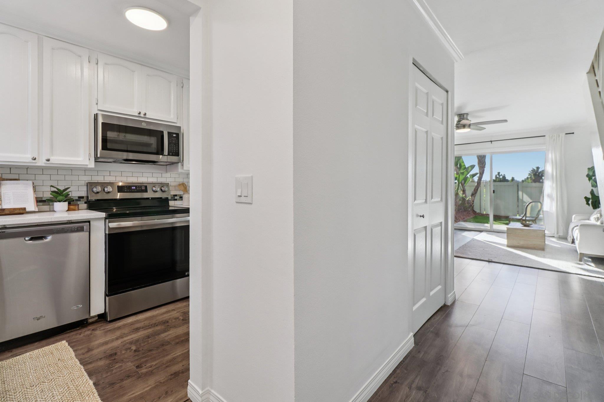 Detail Gallery Image 11 of 42 For 324  Countrywood Ln, Encinitas,  CA 92024 - 2 Beds | 1/1 Baths