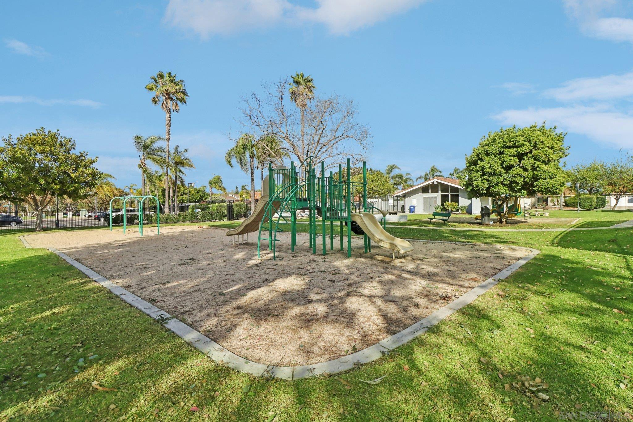 Detail Gallery Image 38 of 42 For 324  Countrywood Ln, Encinitas,  CA 92024 - 2 Beds | 1/1 Baths