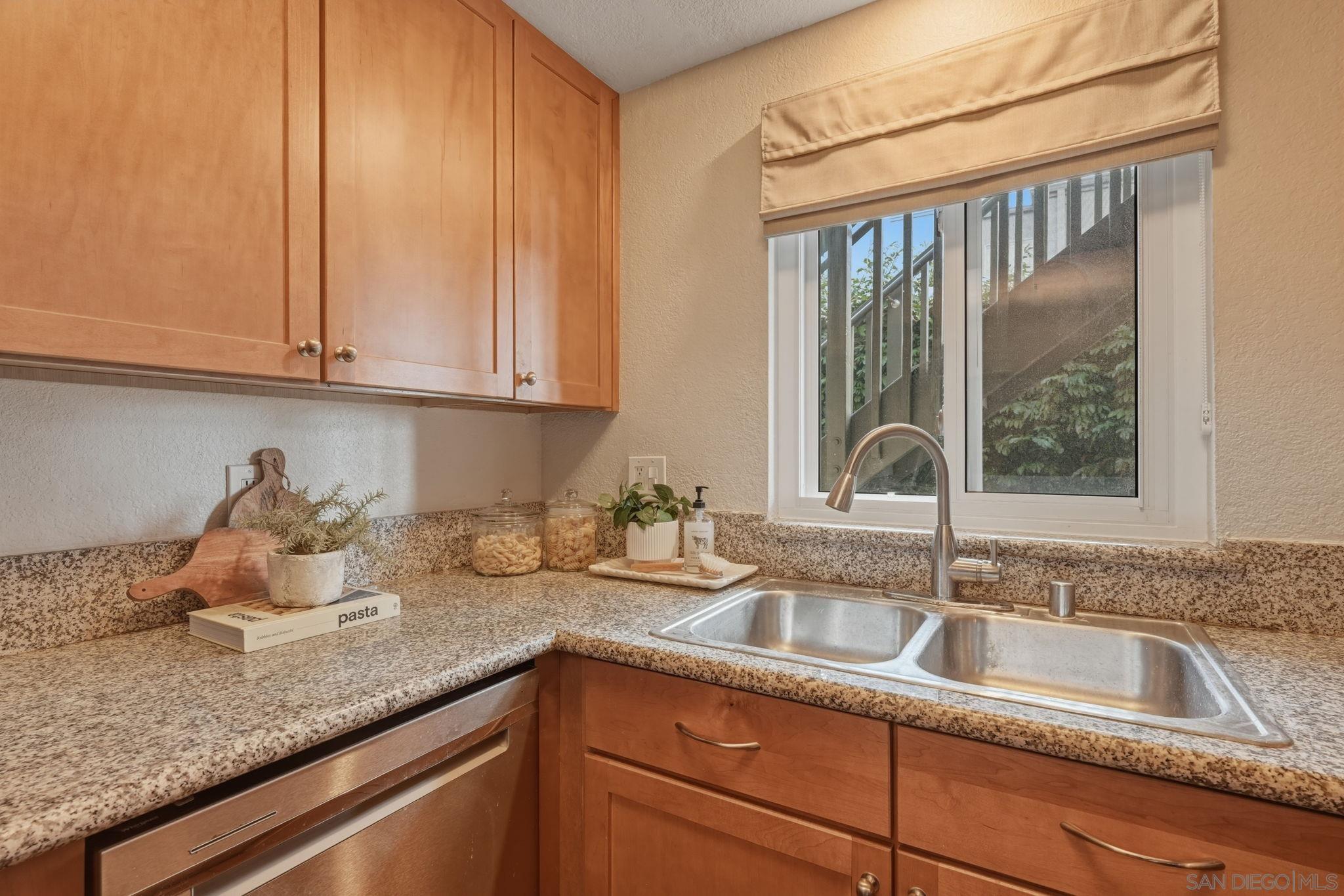 Detail Gallery Image 11 of 26 For 4033  Louisiana St  #3,  San Diego,  CA 92104 - 2 Beds | 2 Baths