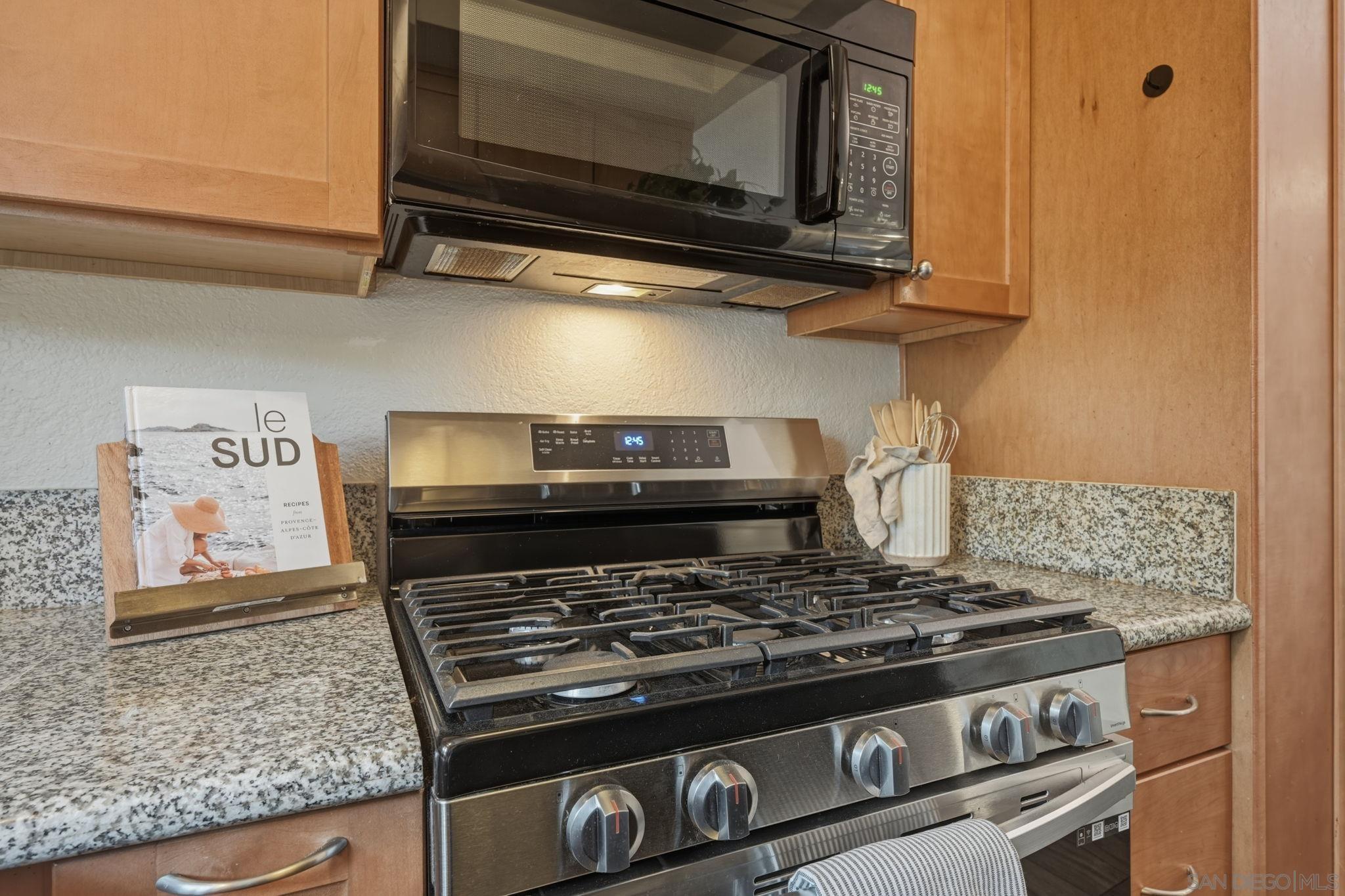 Detail Gallery Image 12 of 26 For 4033  Louisiana St  #3,  San Diego,  CA 92104 - 2 Beds | 2 Baths