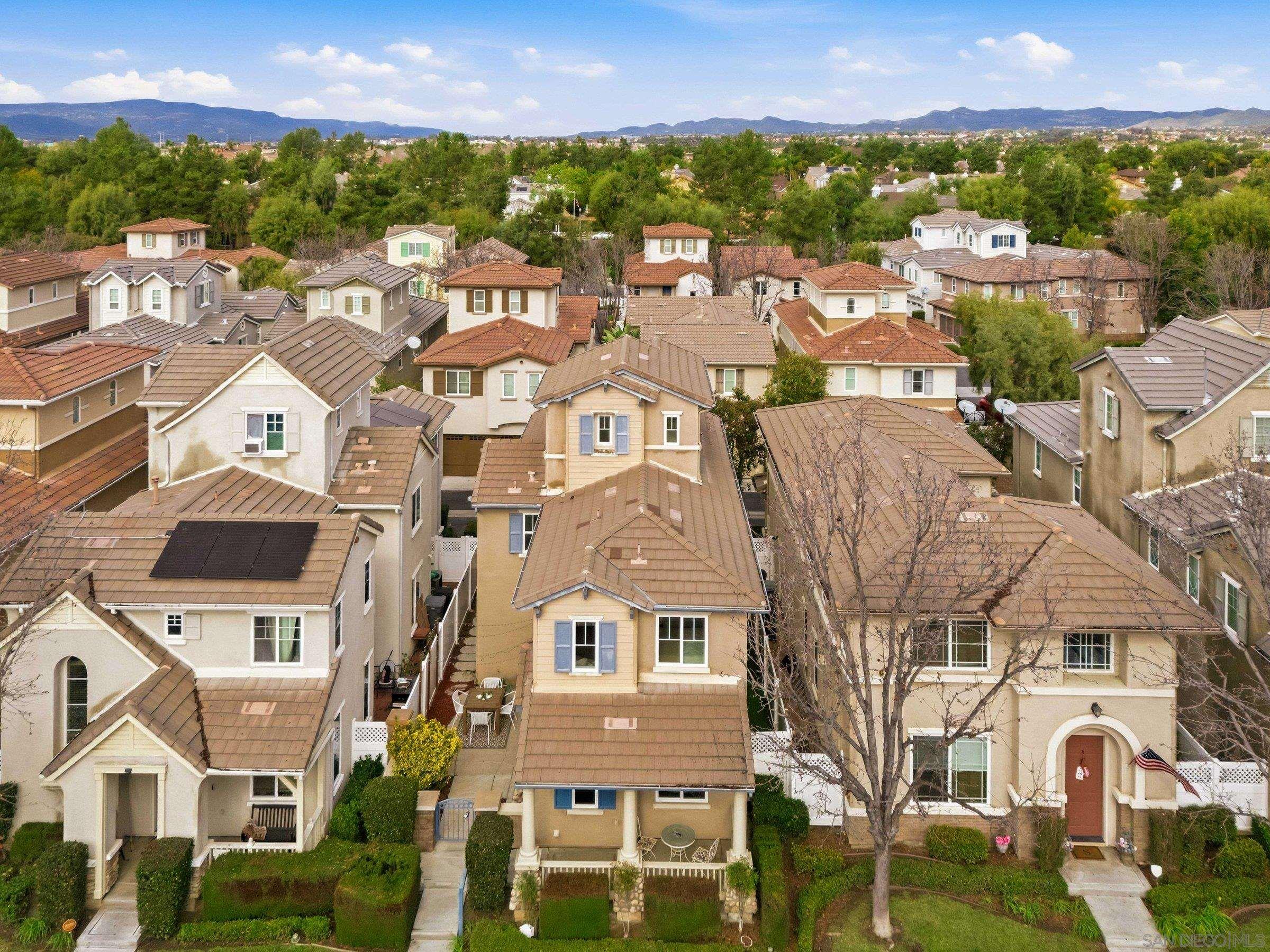 Detail Gallery Image 11 of 45 For 28848  Laurel Ln, Temecula,  CA 92591 - 4 Beds | 2/1 Baths
